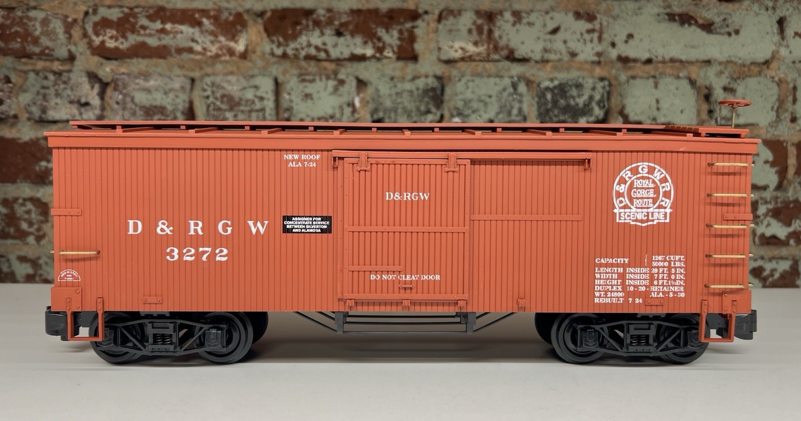 ART-86001 Aristo-Craft Wood Box Car – Rio Grande #3272