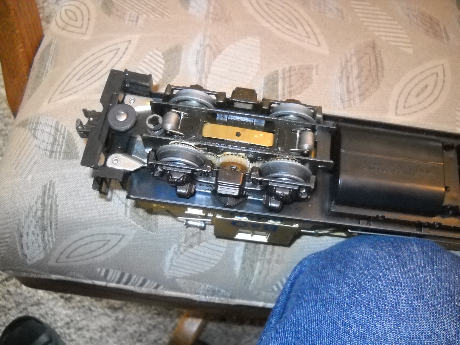 👍-LIONEL-CHESSIE SYSTEM B&O GM-50 DIESEL LOCOMOTIVE “GOLD” NO BOX-IN STYROFOAM
