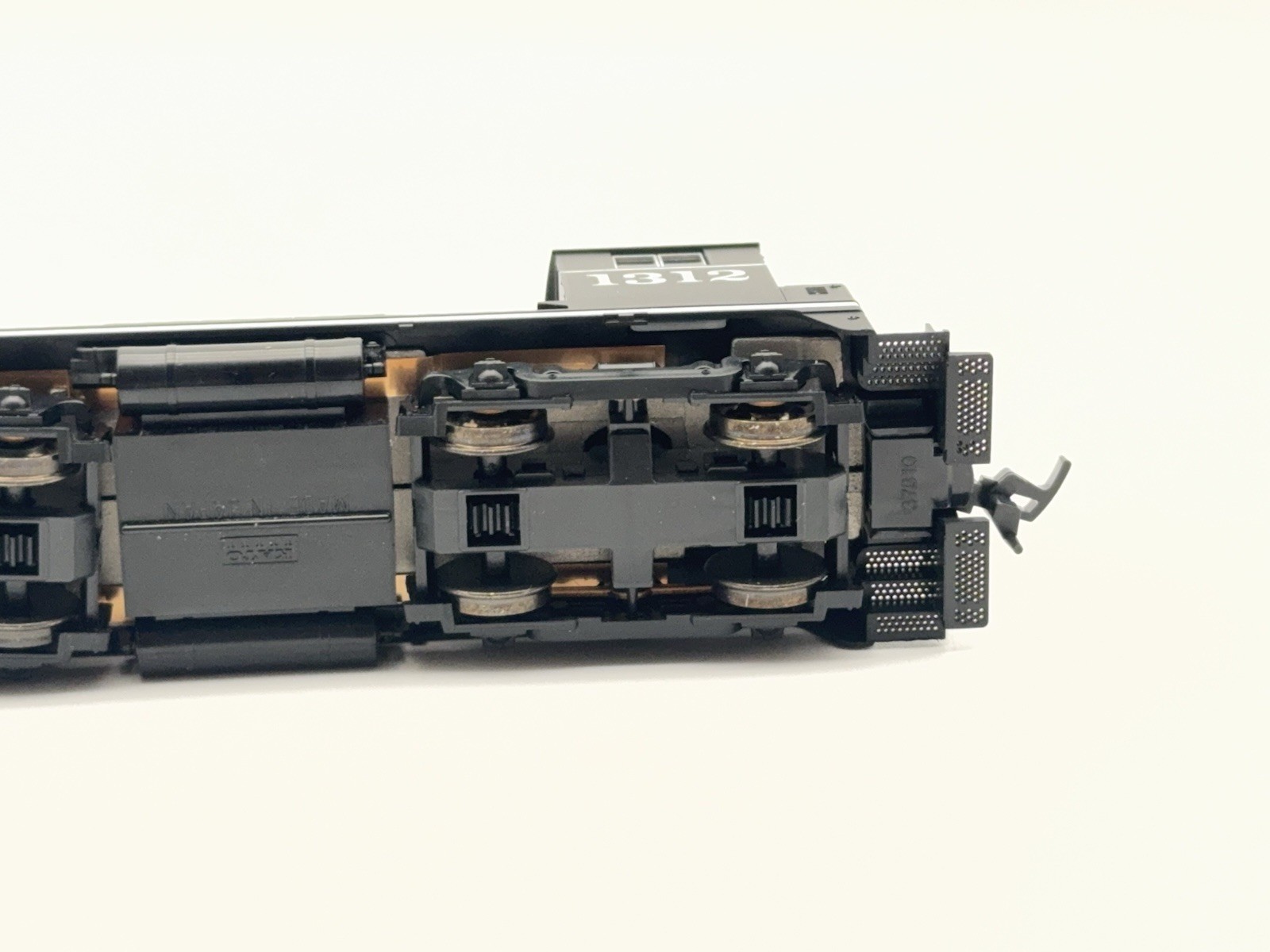 Kato – HO – SP – EMD NW2 Switcher Phase I #1312 – Train 37-10B