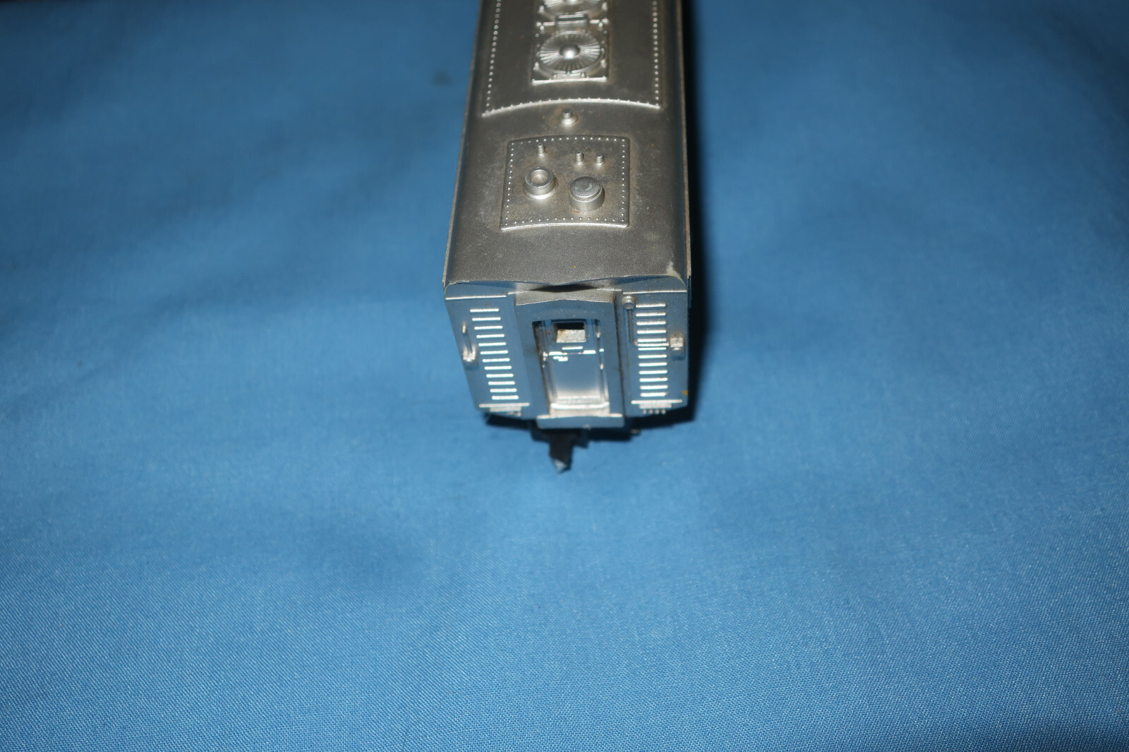 #281 HO Scale F9 Santa Fe Diesel Locomotive. Made in Yugoslavia. Runs