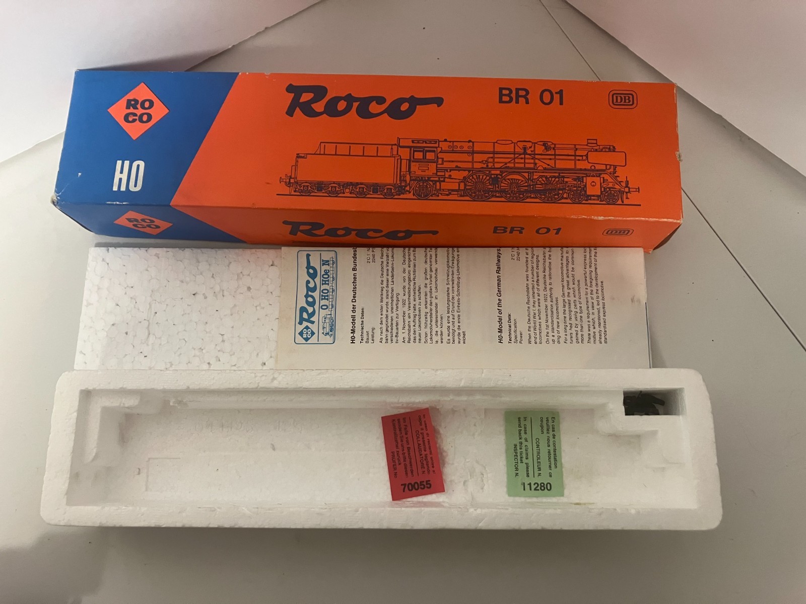 Roco 43242 H0 Steam Locomotive BR 01 202 of the DB & Tender Original Box MB