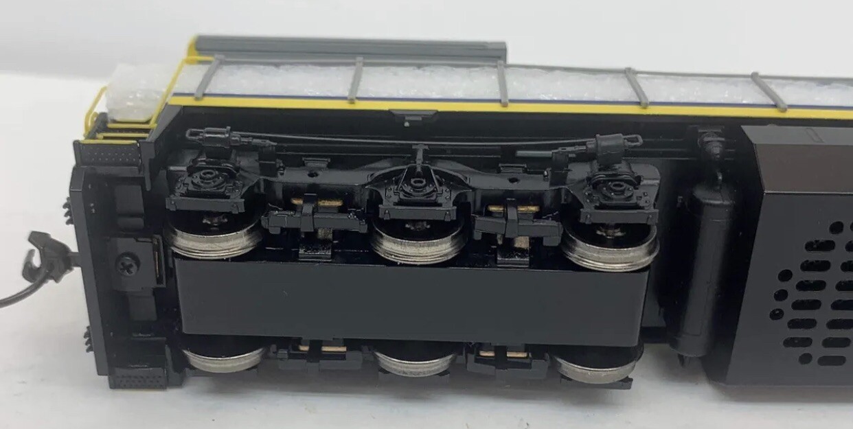 Paragon2 Broadway Limited HO #7021 CSX #2447 GE C30-7 W/ DC DCC Sound Locomotive