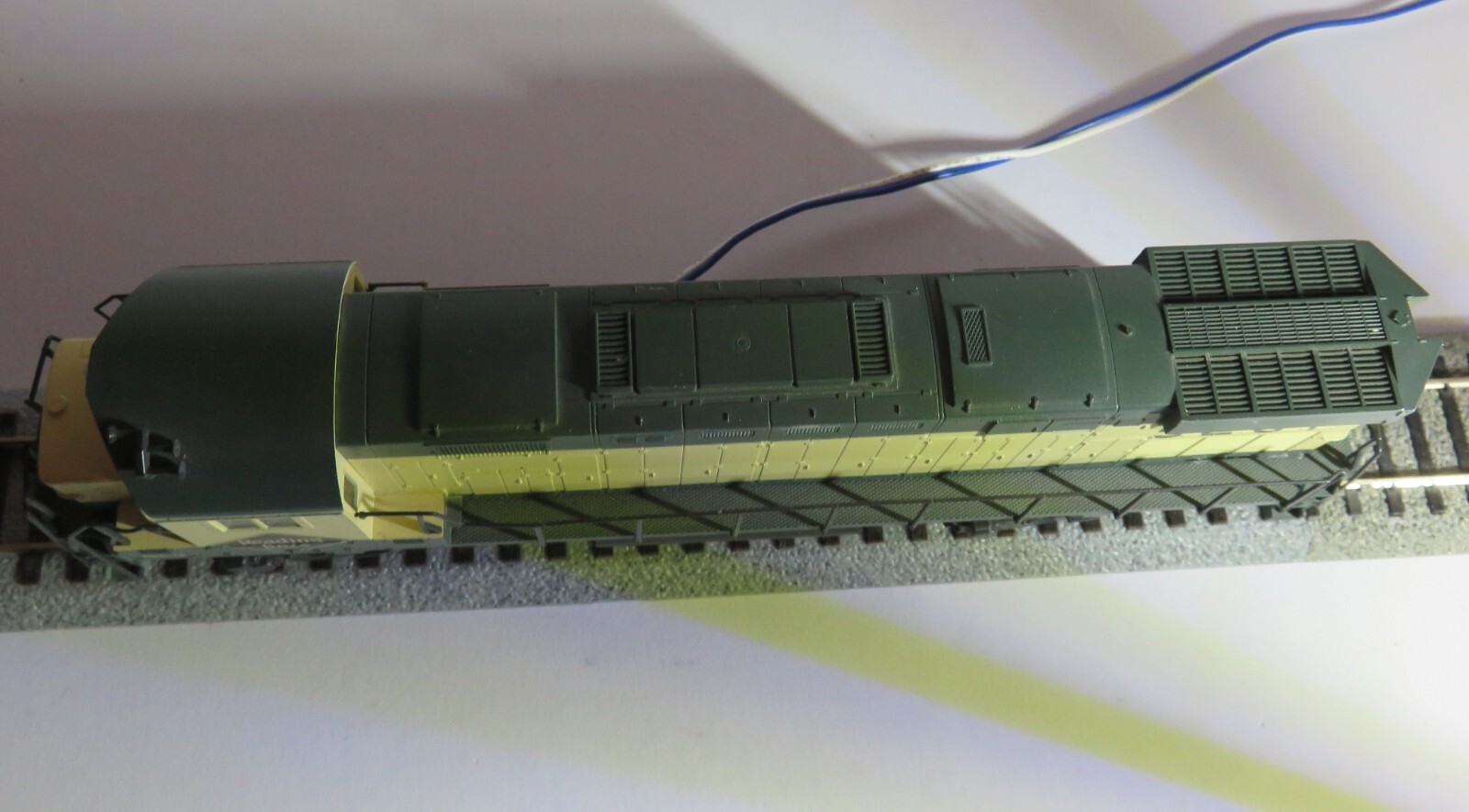 Atlas/Kato HO Reading Alco C424, DC/DCC, Directional LED Lights, Kadee Couplers