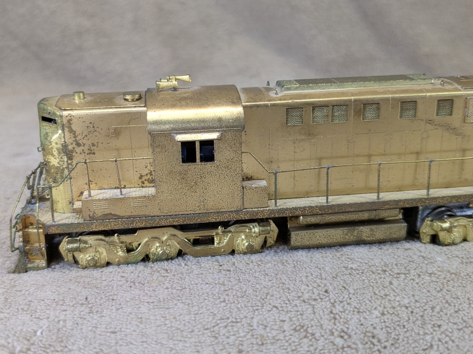 ALCO Models Brass DL-702 Diesel Locomotive HO Scale High Hood