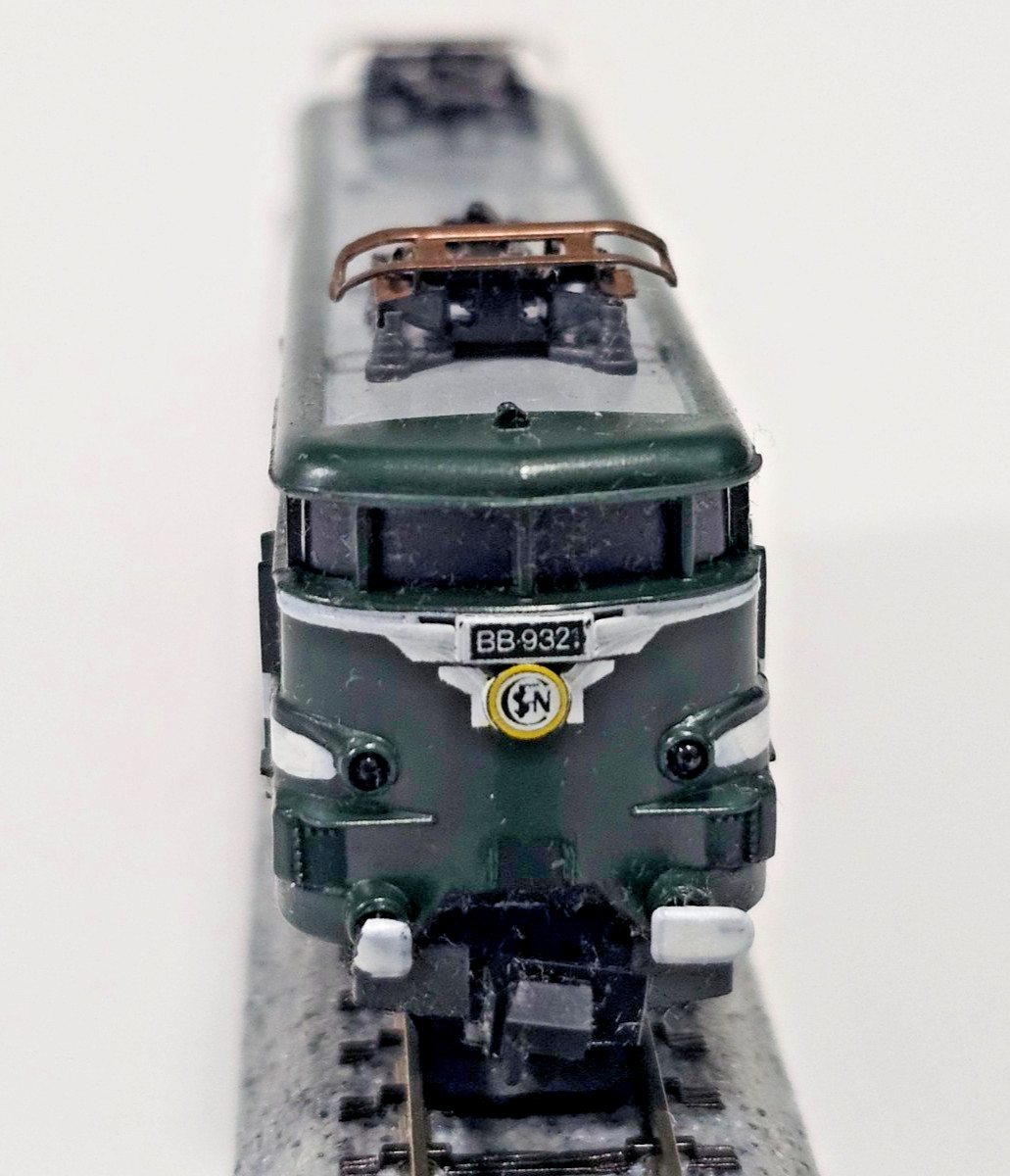 N SCALE ARNOLD RAPIDO 2482 ELECTRIC LOCOMOTIVE BB-9321 SNCF MADE IN WEST GERMANY