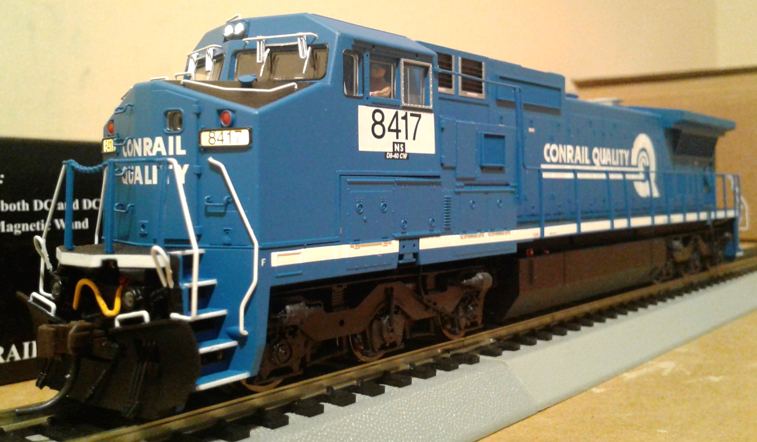 HO ATLAS GOLD DASH 8-40CW NORFOLK SOUTHERN EX. CONRAIL NS #8417 DCC & SOUND