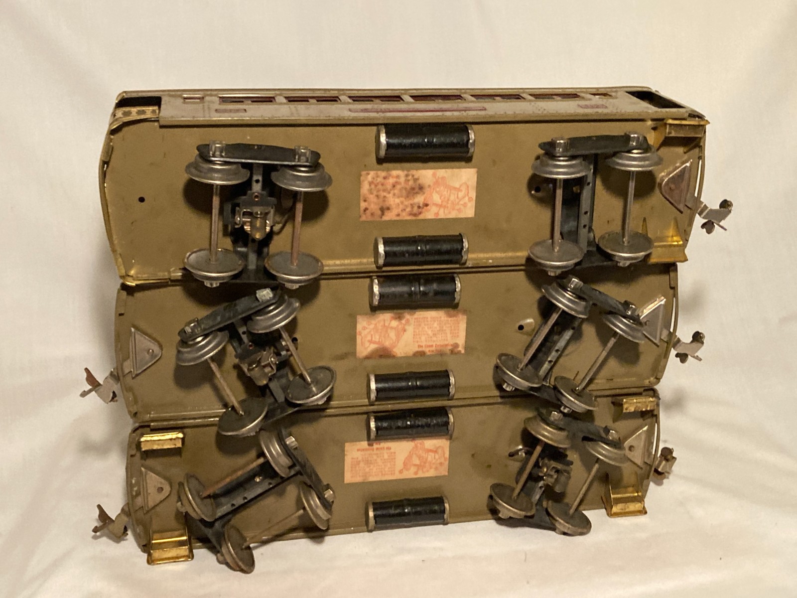 1920s Prewar Lionel 318E Electric Motor Engine with 309, 310 & 312 Train Cars
