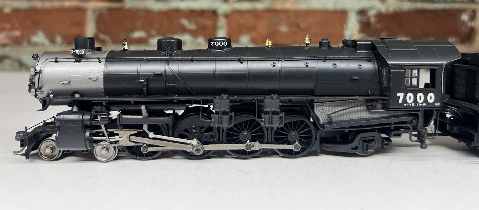 Broadway Limited 037 Union Pacific MT-73 4-8-2, UP #7000 DCC sound QSI