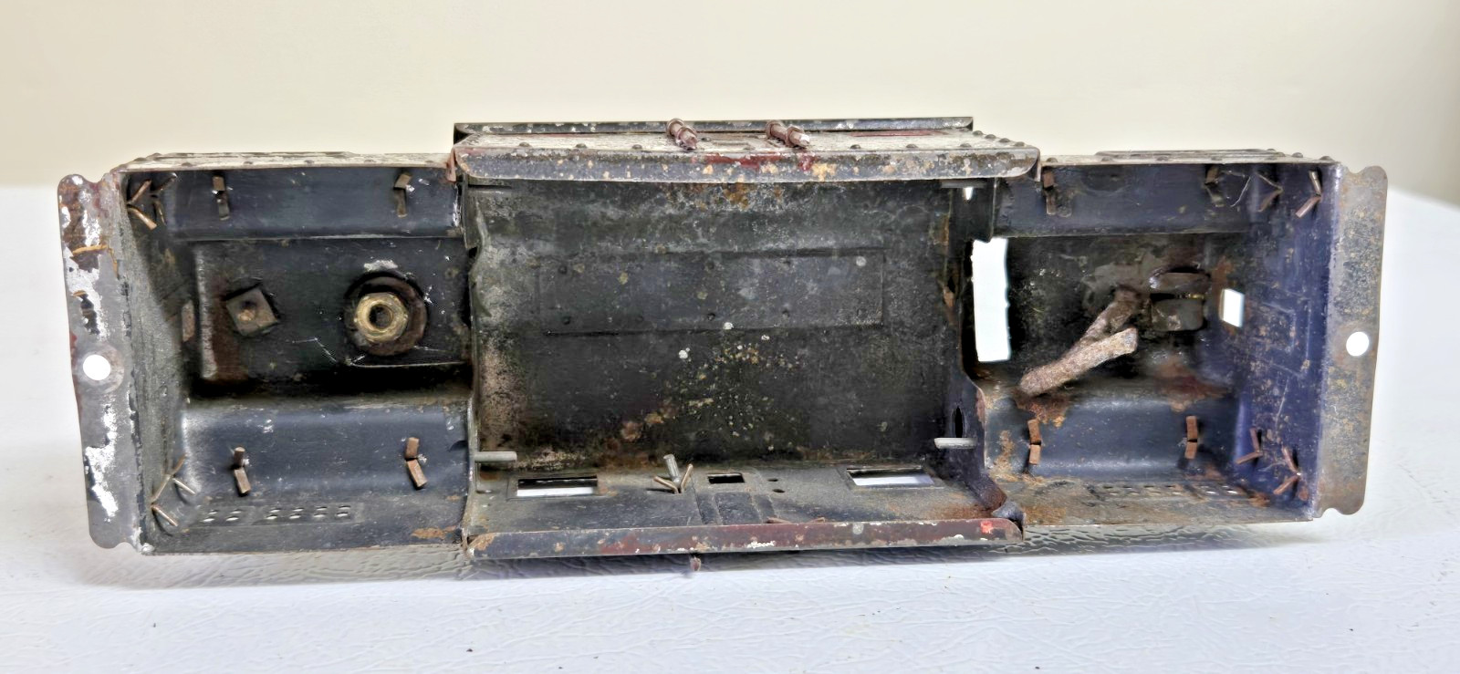 IVES No. 3253 ELECTRIC OUTLINE LOCOMOTIVE SHELL ONLY – Prewar O Gauge