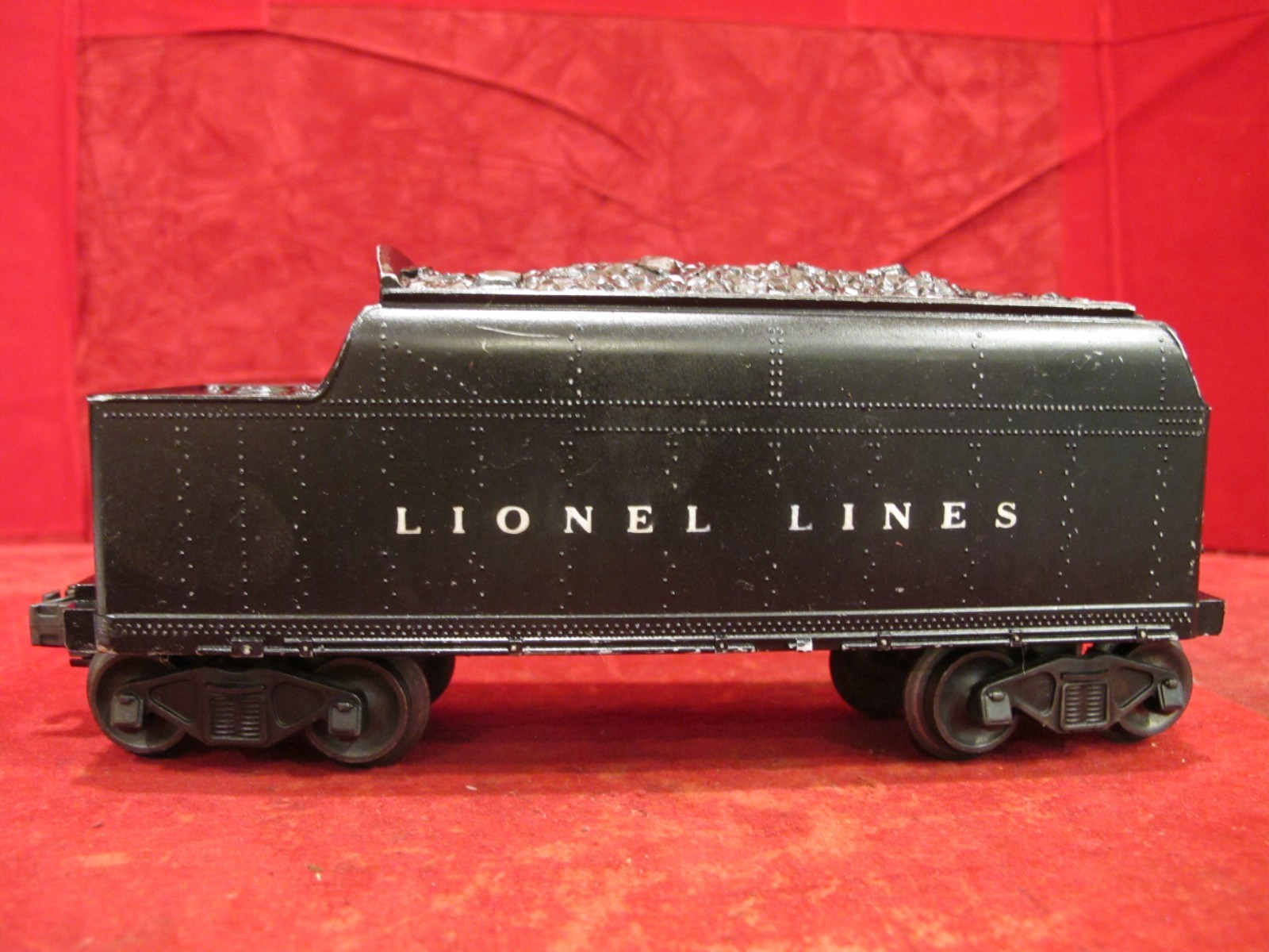 Vintage postwar 1950’S Lionel 6466T Lionel Lines COAL TENDER