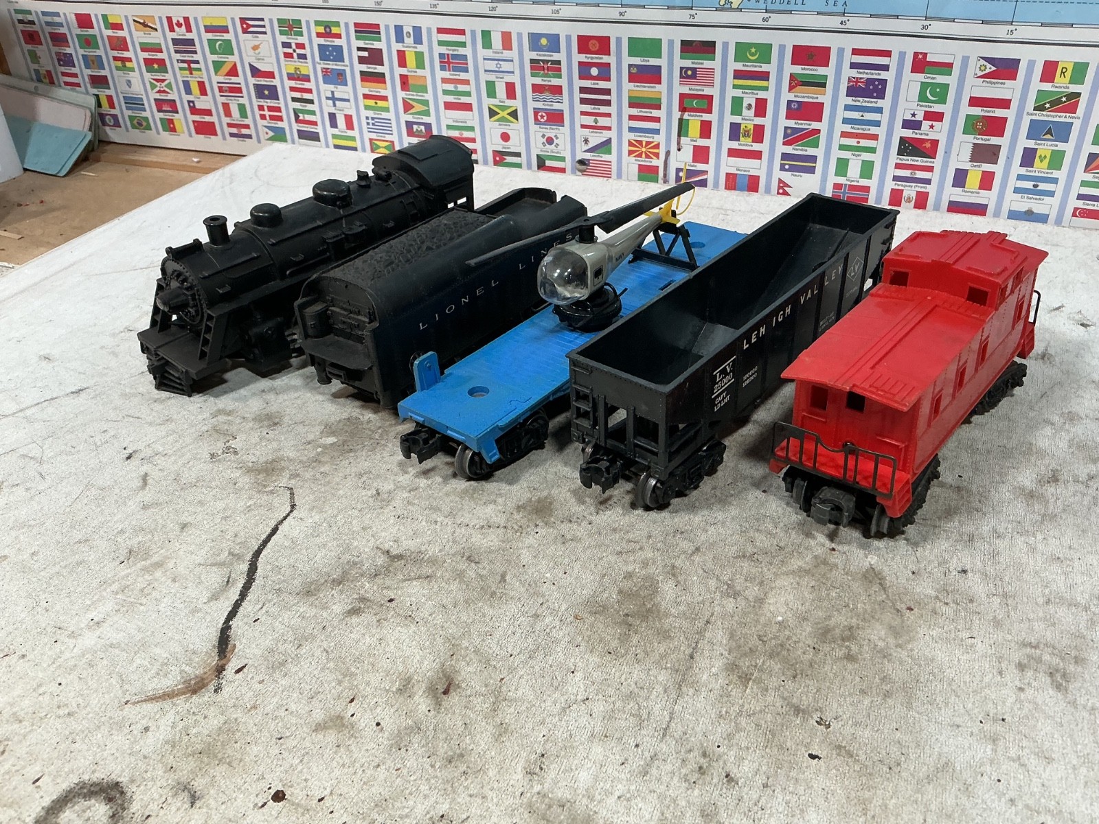 Lionel 1124 Postwar – Set The Hawk Steam Engine Freight Cars O Gauge