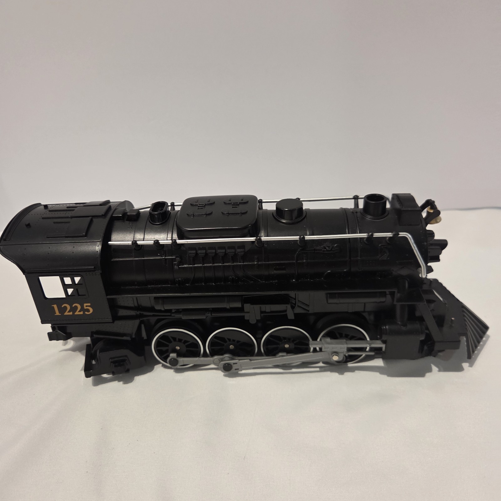 Lionel The Polar Express Steam Engine Locomotive #1225