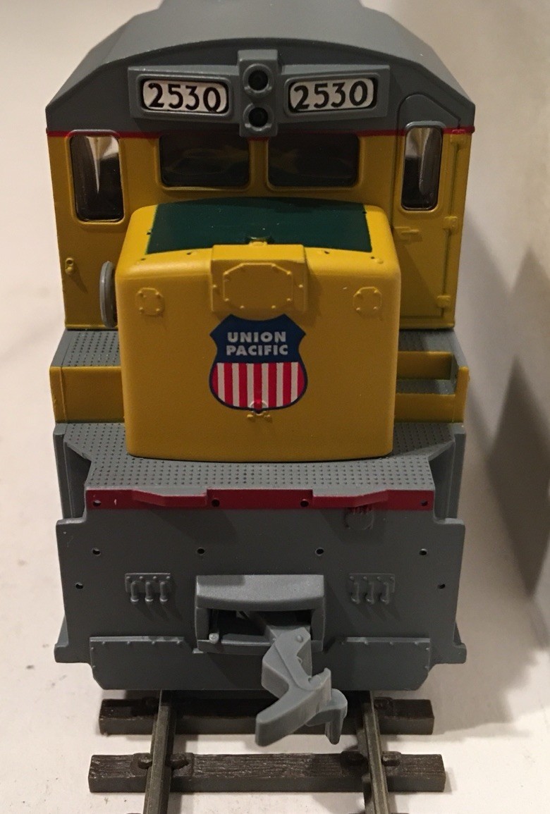 HO Atlas 8619 Union Pacific C30-7 Powered Diesel Locomotive UP #2530