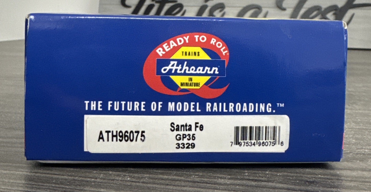 Athearn RTR HO #ATH96075 Santa Fe GP35 Diesel Locomotive #3329 – NIB & Sealed!