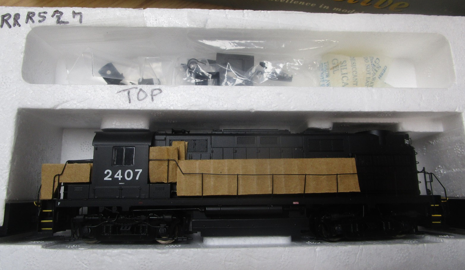 HO Scale Penn Central RS-27 Diesel Locomotive #2407 by Proto 2000 w/DCC & Sound