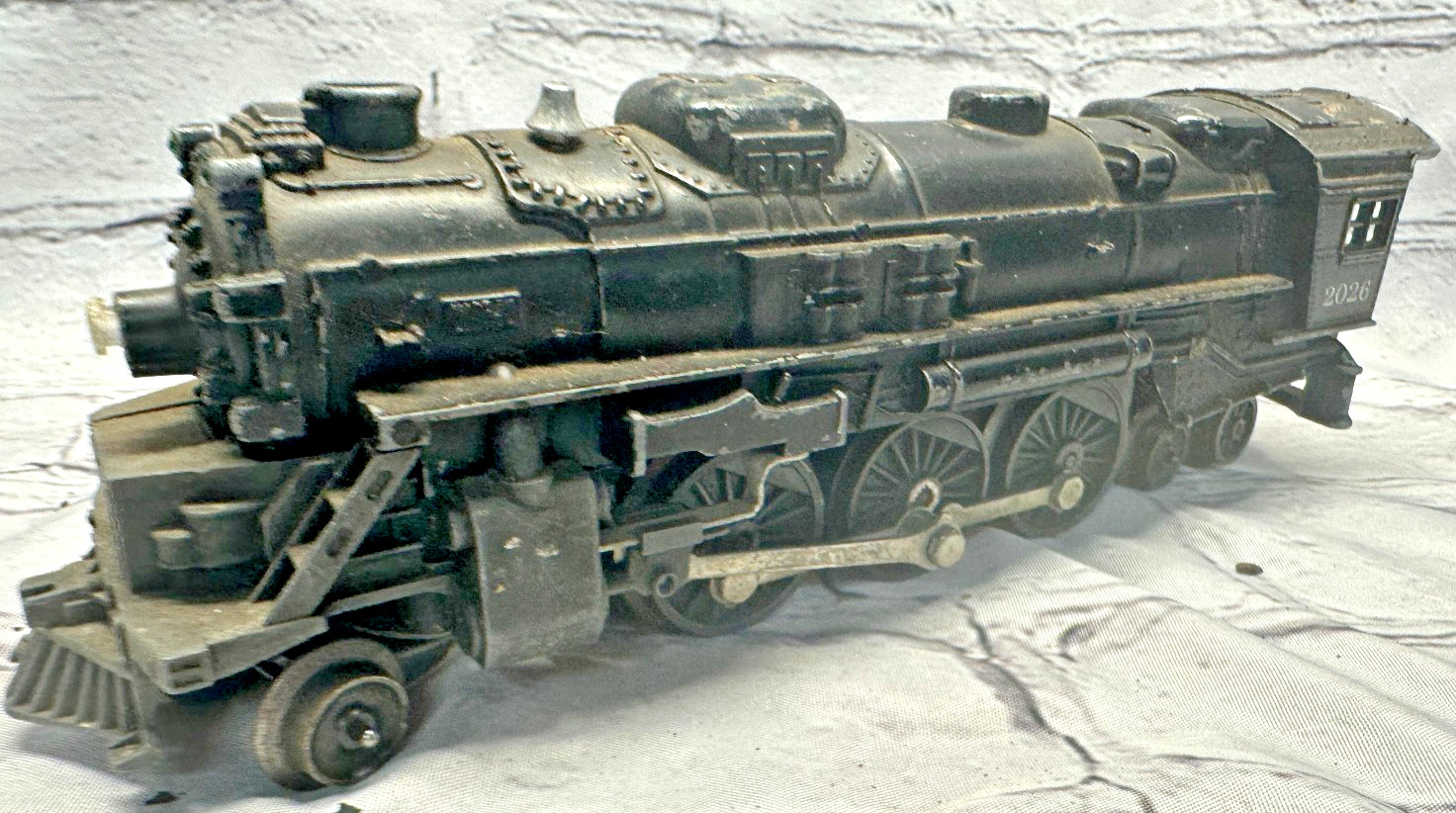 intage Lionel Lines 2026 Steam Locomotive Engine 2-6-2 O Gauge Postwar Train die