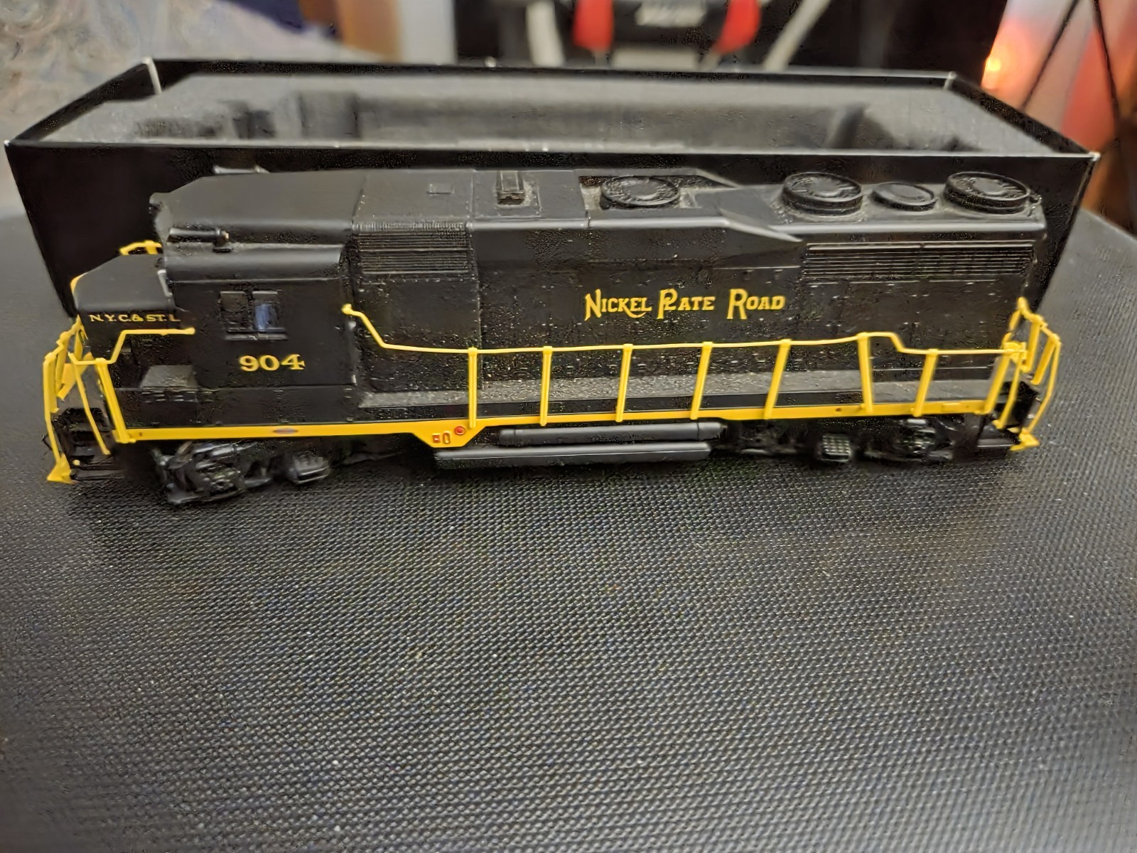 Spectrum EMD GP30 #904
