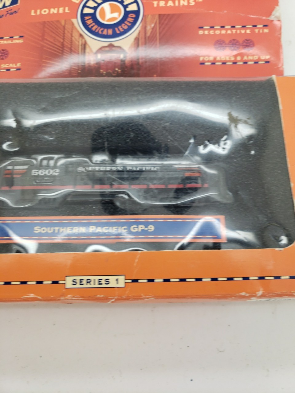 Lionel Big Rugged Trains Southern Pacific GP-9 Series – NEW Rough Box