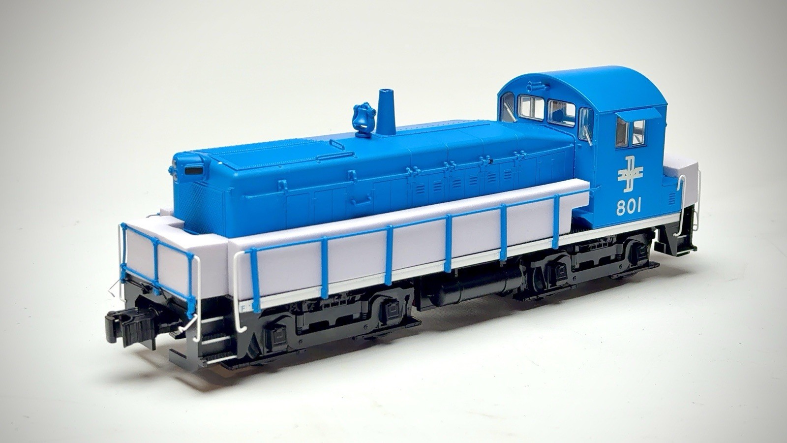 Lionel 2133570 Boston & Maine B&M Legacy SW8 Diesel Switcher #801 -Read-
