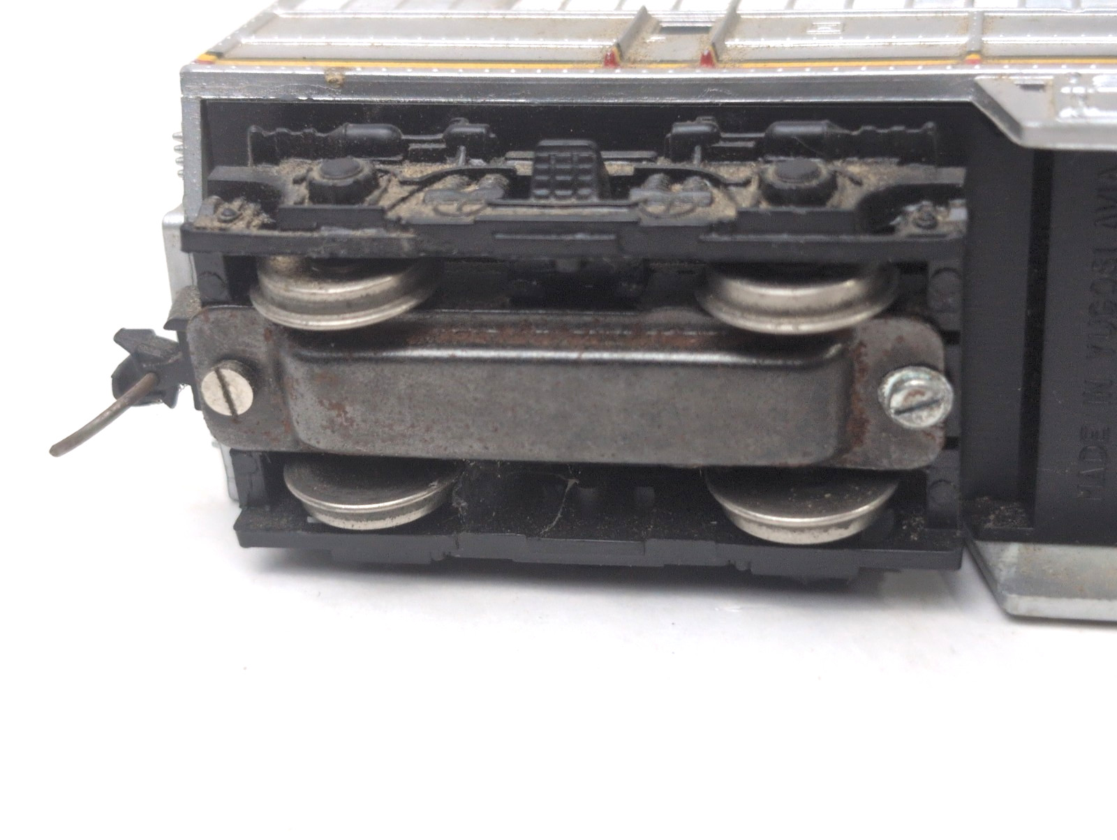 RIVAROSSI – FM C-Liner B Unit Deisel Locomotive (Unpowered) “SANTA FE’ – HO