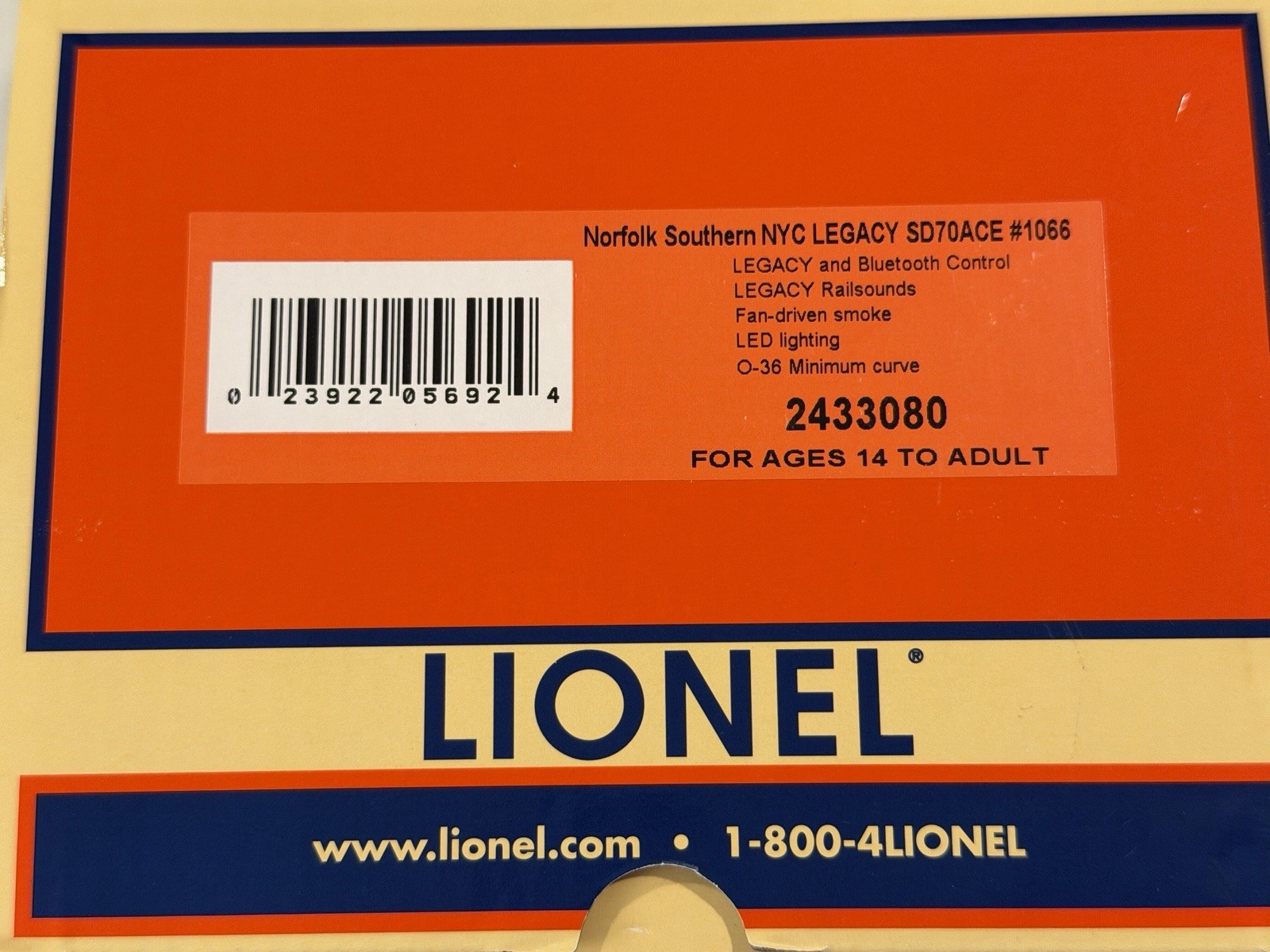 Lionel O-Scale 2433080 Legacy SD70ACE New York Central Diesel Locomotive #1066