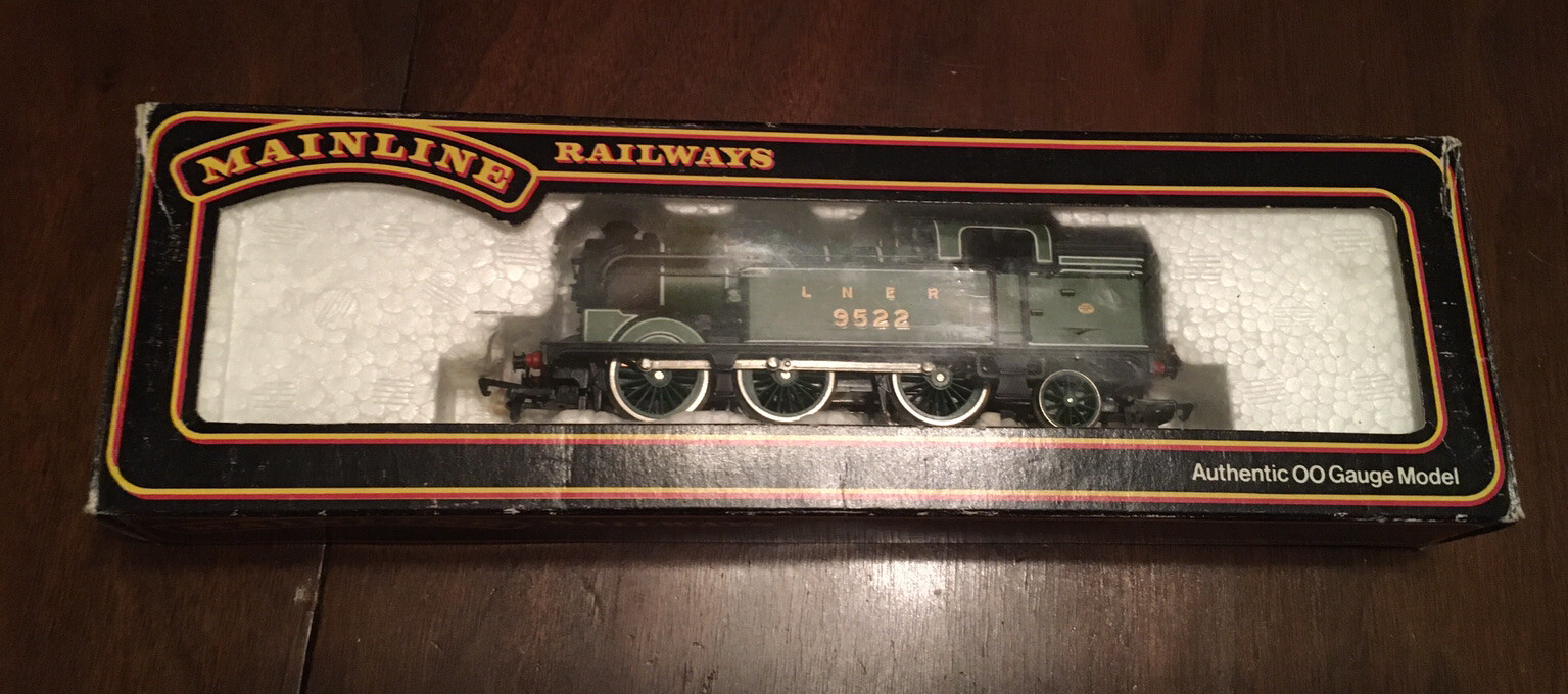 MAINLINE 54154 EMPTY LNER 0-6-2T CLASS N2 TANK LOCOMOTIVE