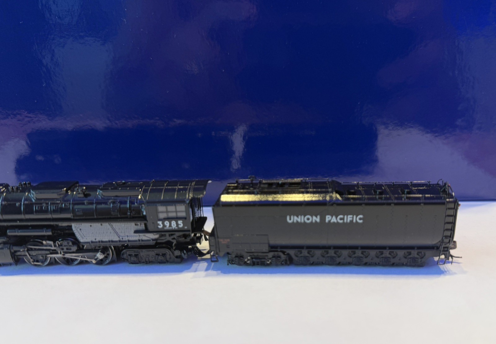 Athearn Challenger 4-6-6-4 N Scale DC #3985 UP