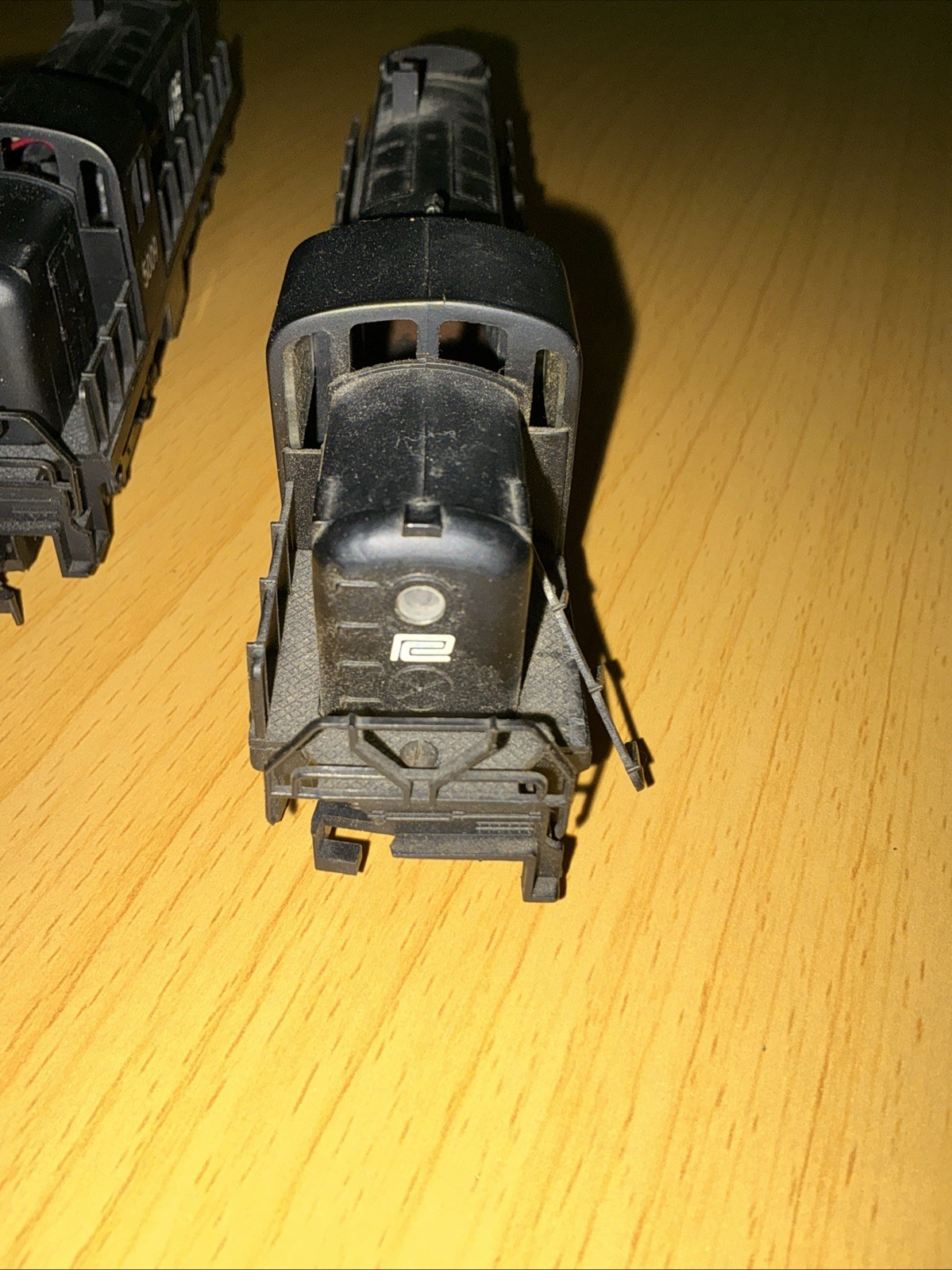 AHM HO Penn Central RS2 Powered Diesel Locomotive #5009 And Dummy (non Powered)