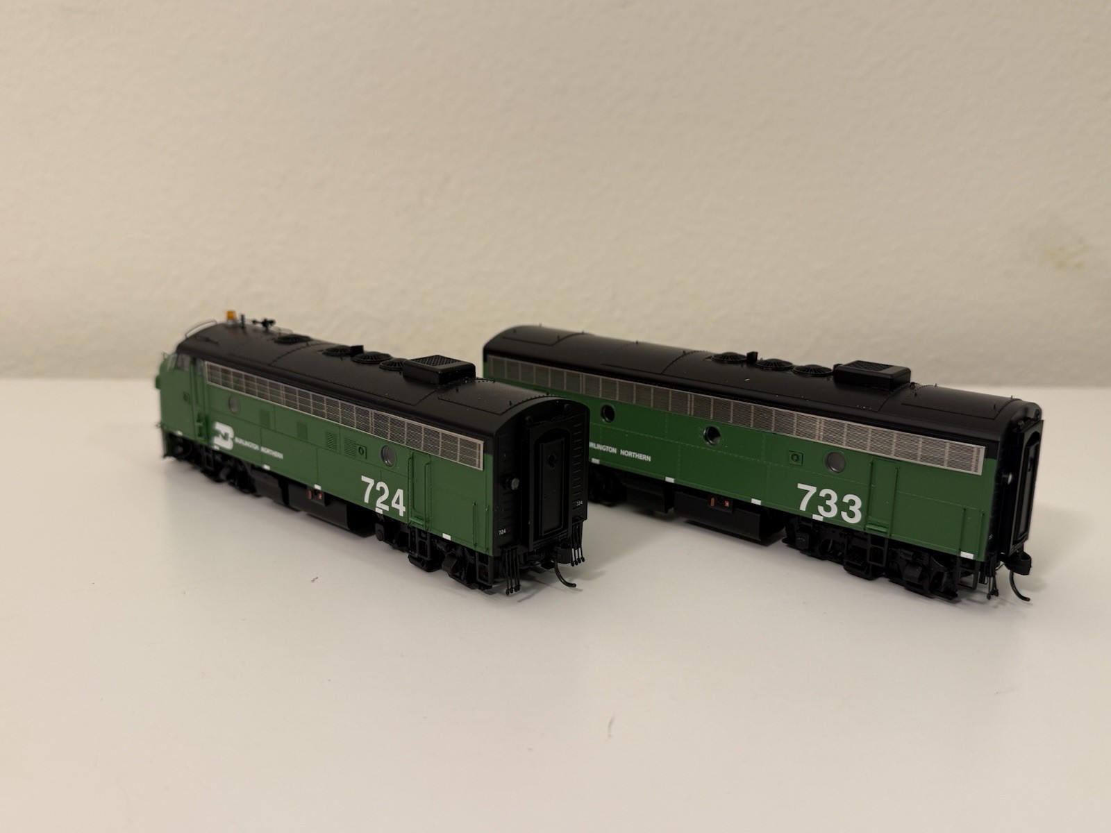 Burlington Northern F7 A/B #724 #733 Walthers Proto HO Scale DCC & Tsunami LED