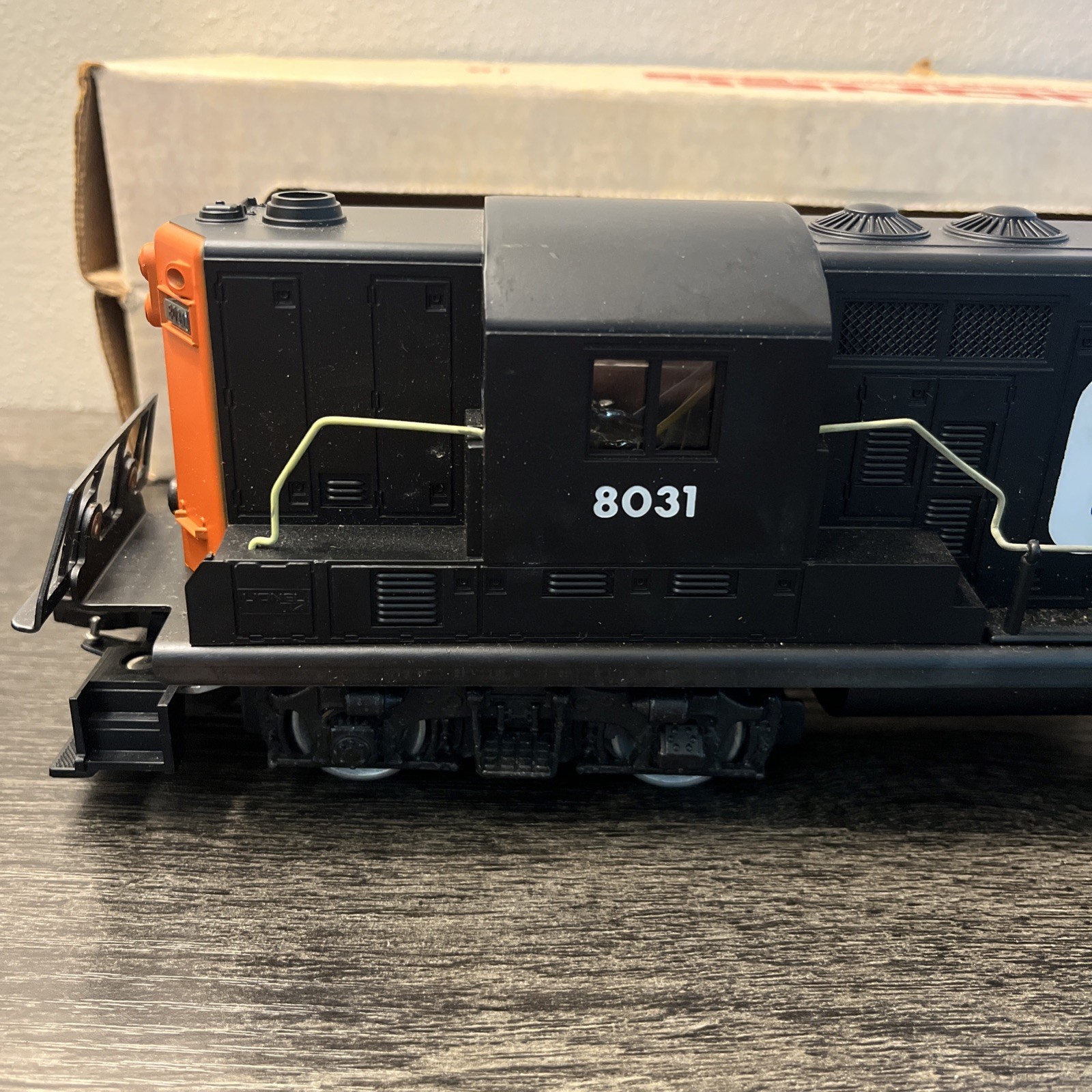 Lionel 6-8031 O Gauge Canadian National GP7 Dummy Diesel Locomotive With Box