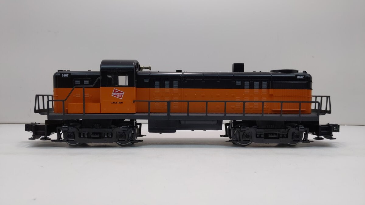 Lionel 6-18833 Milwaukee Road RS-3 Diesel Locomotive #2487 EX/Box