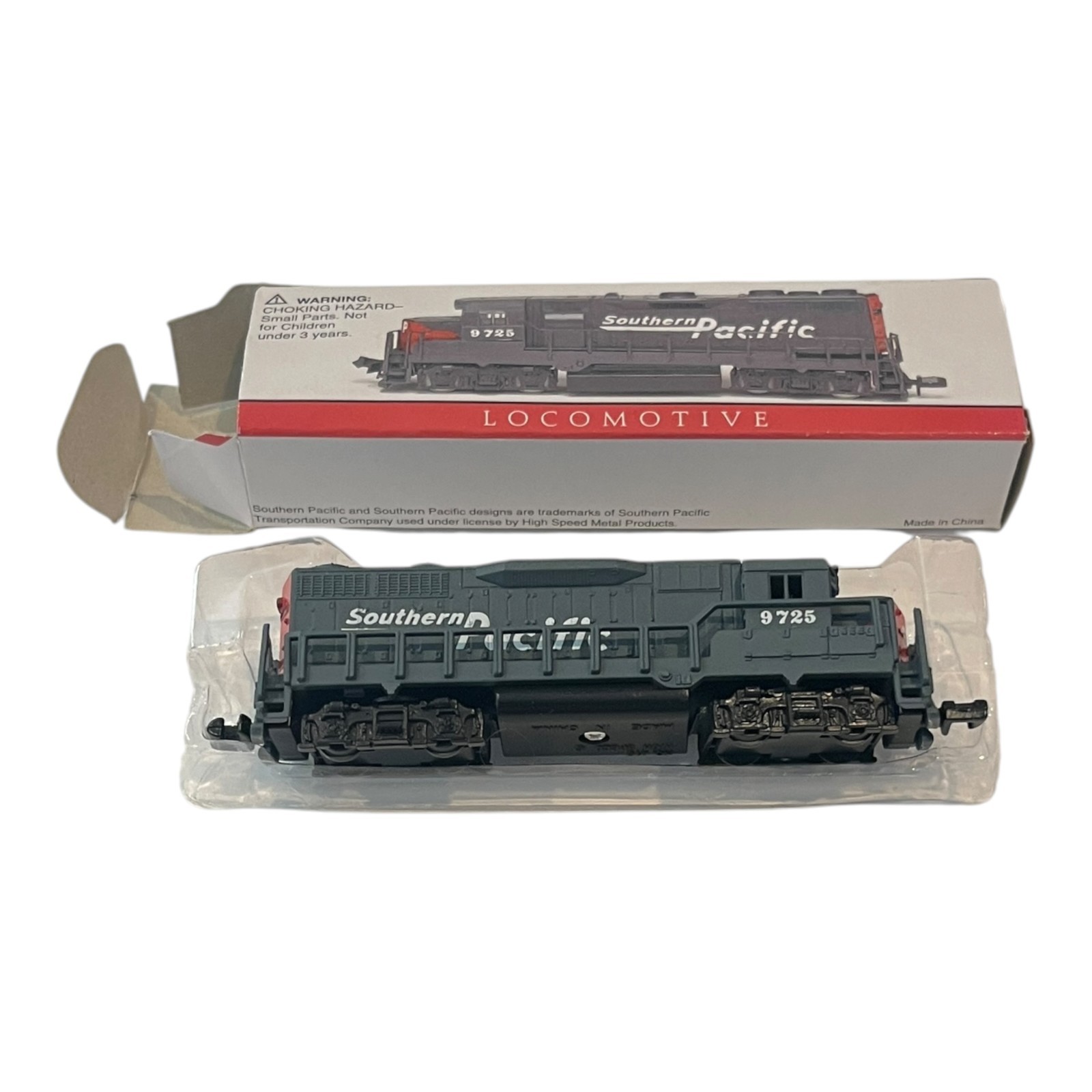 High Speed N Scale Southern Pacific Diesel Locomotive 9725 Dummy Display