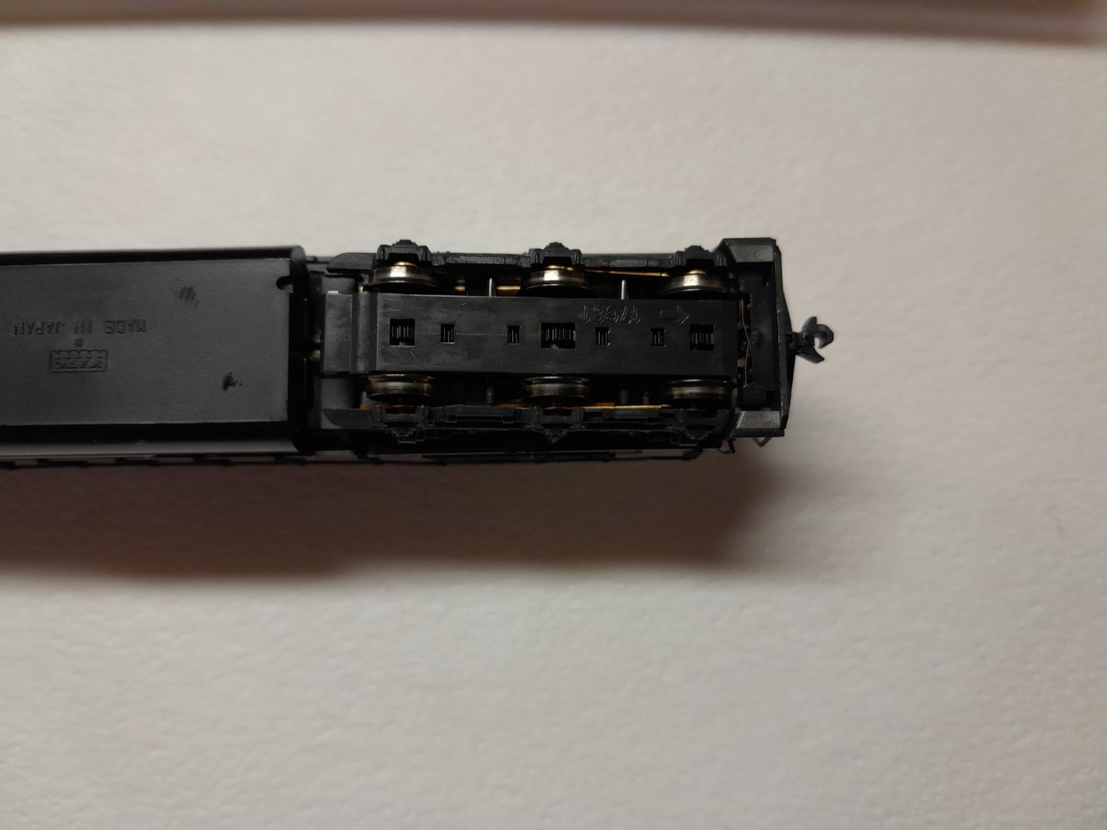 N scale Kato Kobo Illinois Central sd40-2 DCC Locomotive
