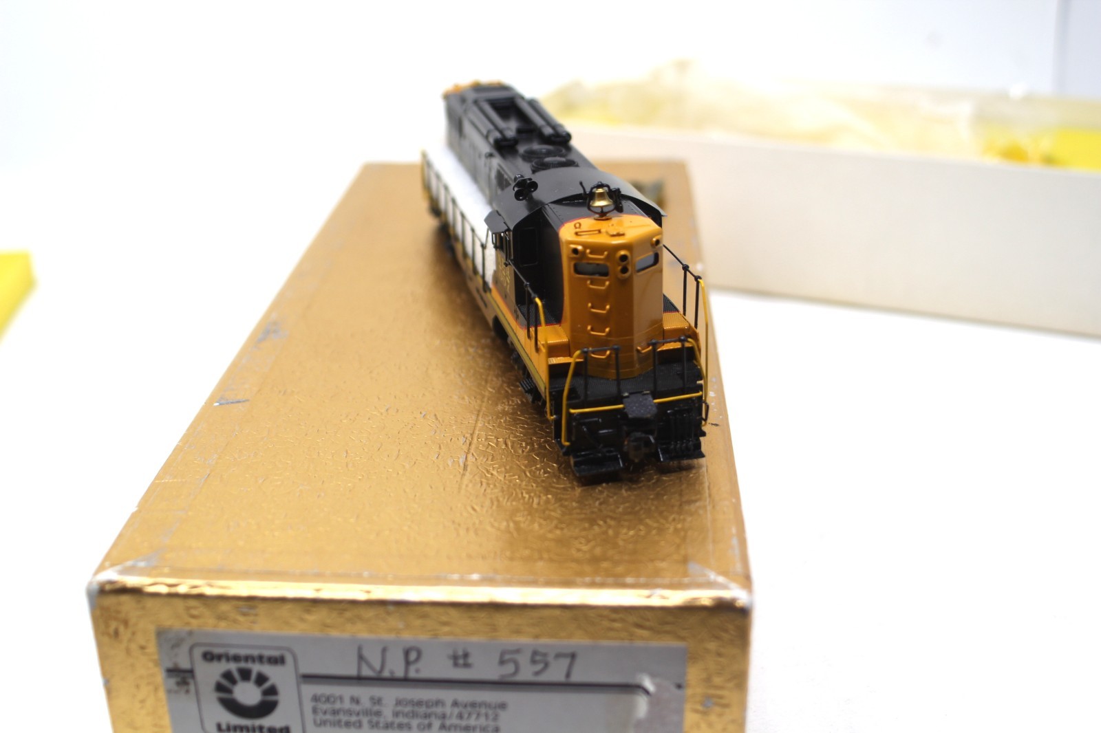 Oriental Limited (Brass) Northern Pacific EMD GP9 Locomotive – Painted #557