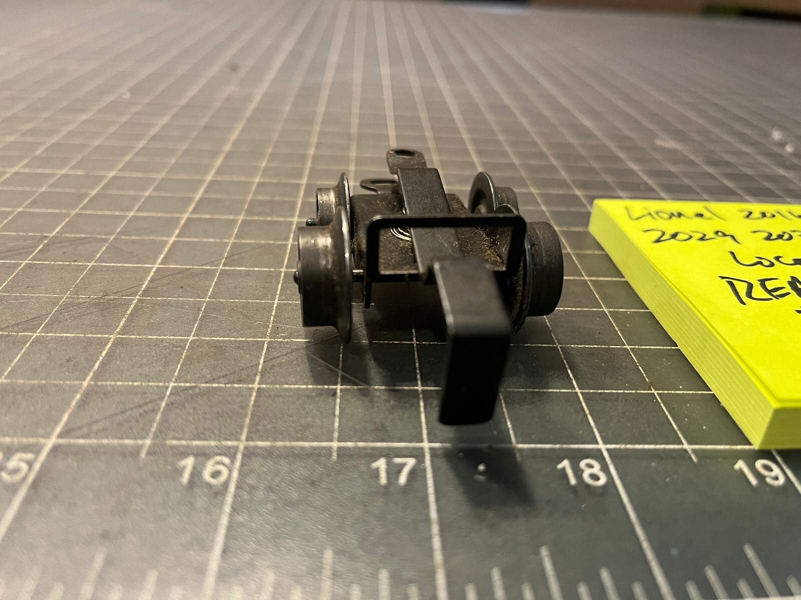 Lionel Train 2016 2018 2035 2037 Locomotive 4 WHEEL TRAILING TRUCK PART LOT C
