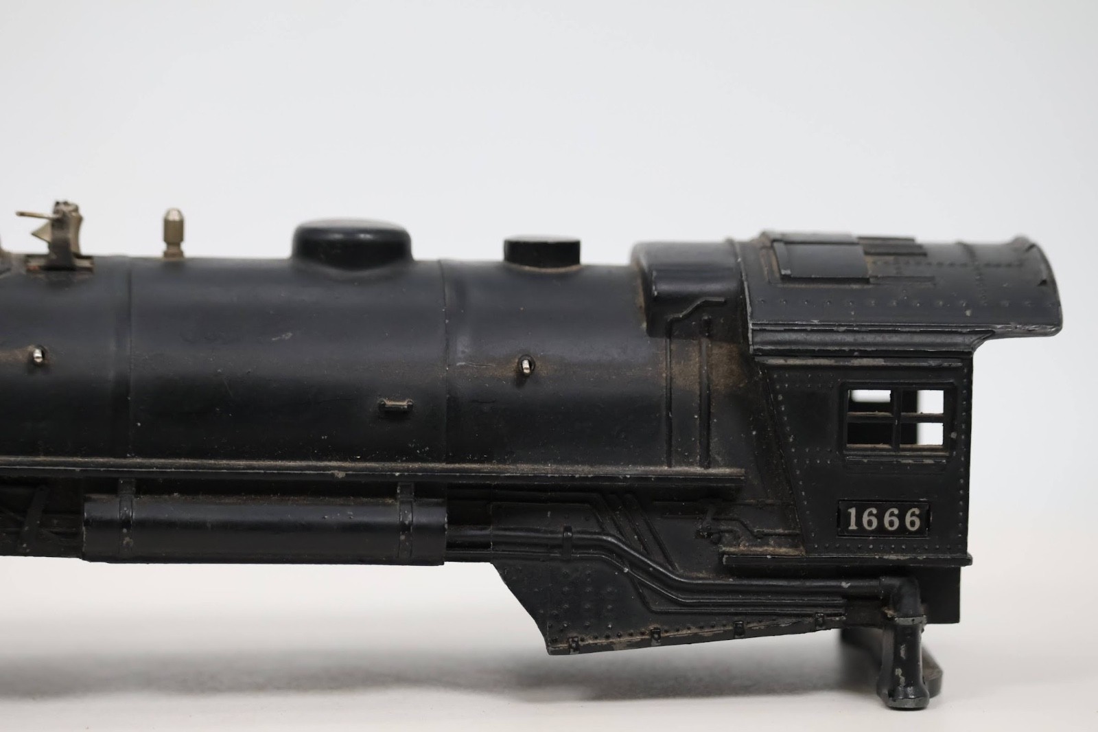 Lionel 1666 Vintage O Gauge 2-6-2 Die-Cast Steam Locomotive Shell Only 1:48