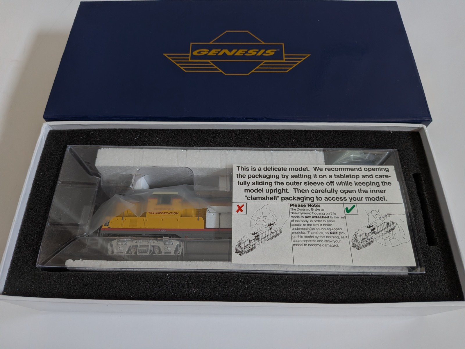 Athearn Genesis G62909 HO DCC UP #203 GP9 Phase 1 w/Sound Open Box + Beacon Kit