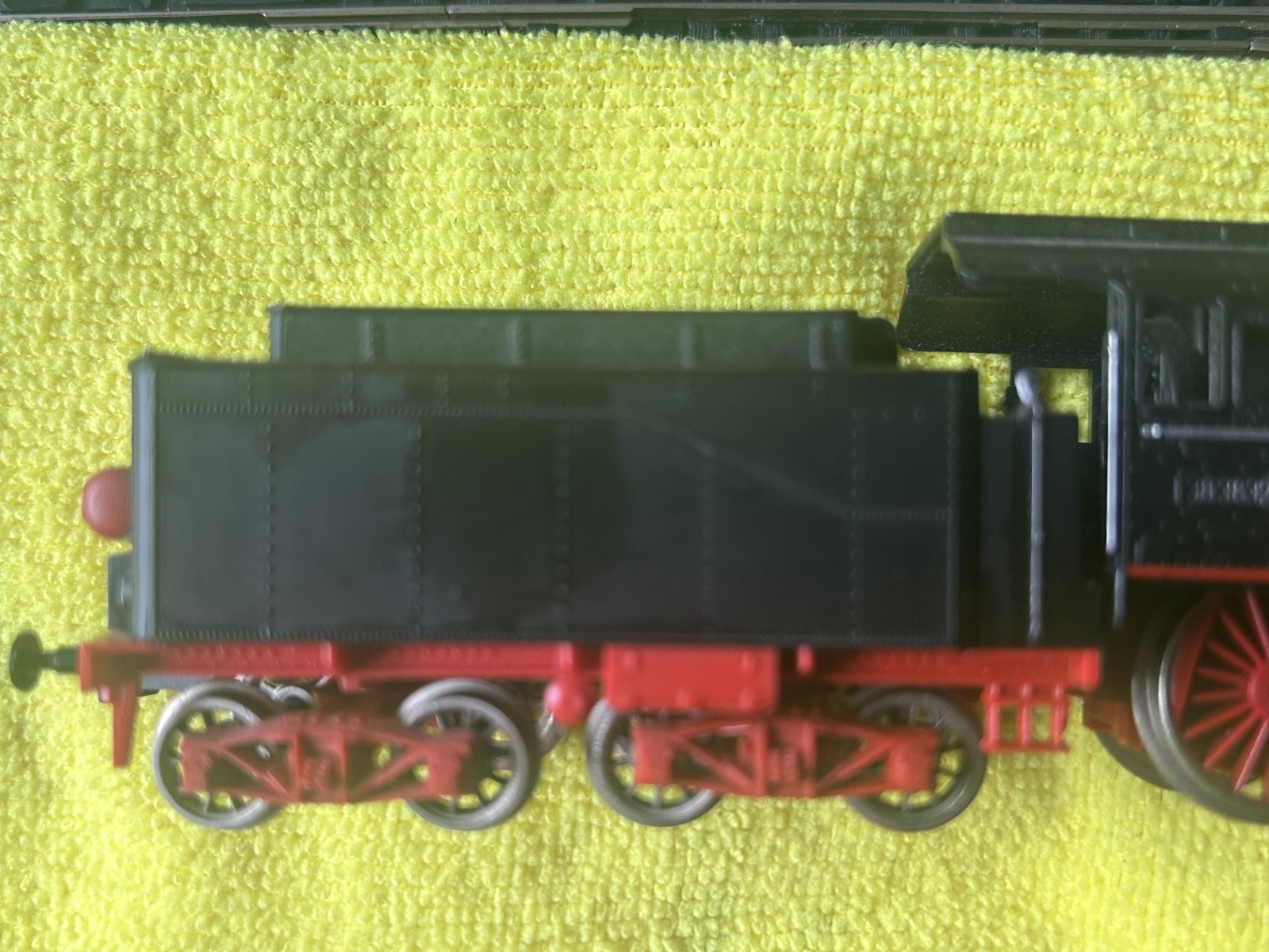 Roco HO Scale Steam Locomotive 4-6-0 Steam Loco Tender – RUNS WELL