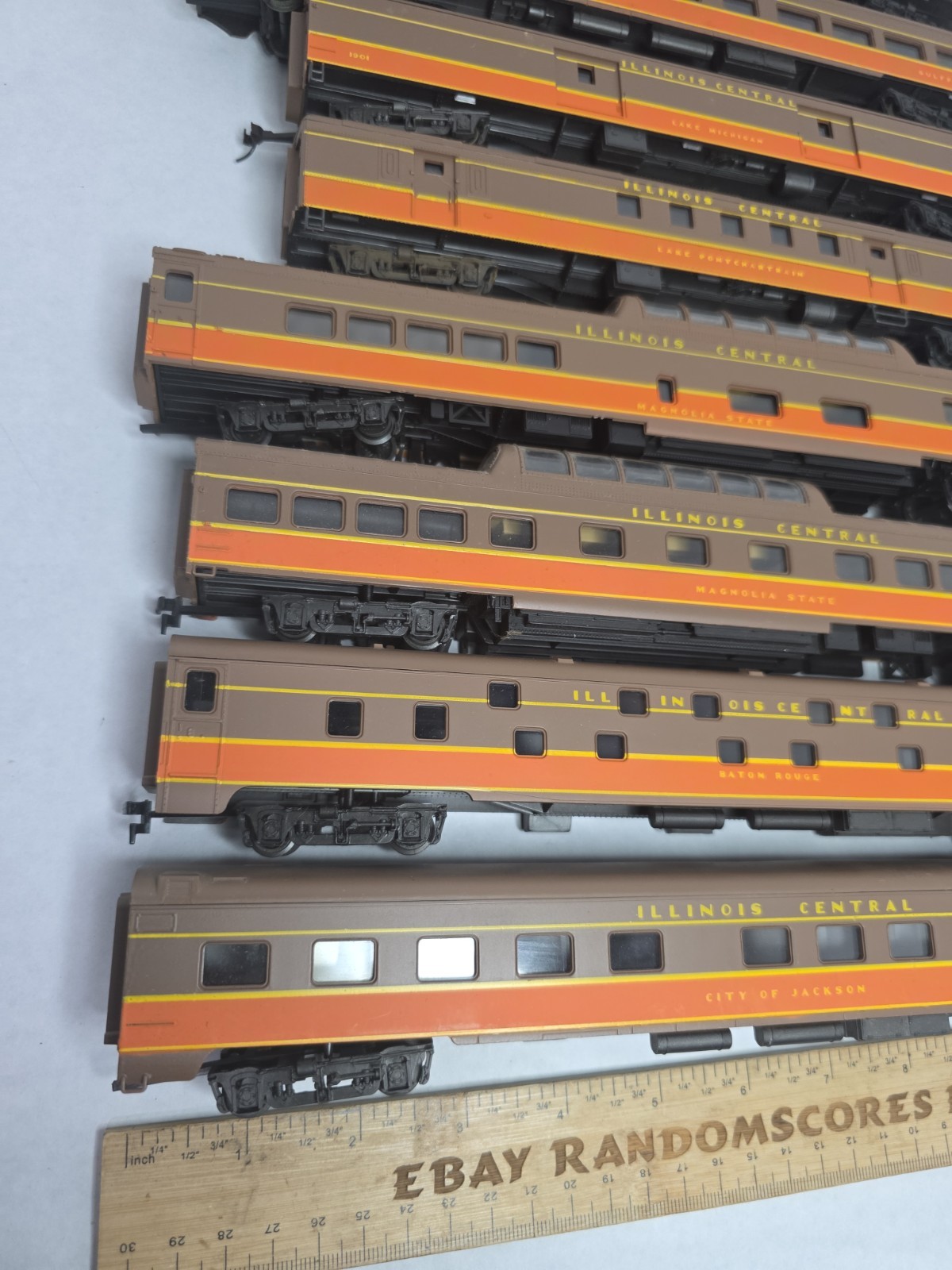 8 As Is Rivarossi Illinois Central Passenger Cars Vista Dome Coach Read Descript