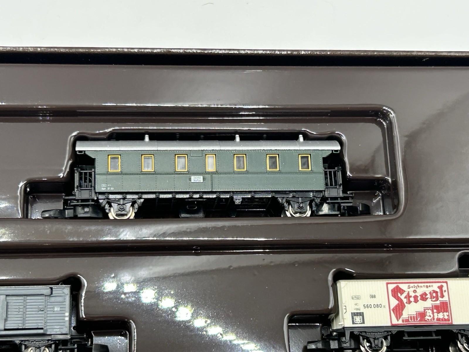 Z Marklin Mini-Club 81417 Austrian 2-8-2 5-pole Steam Loco & Mixed Traffic Set
