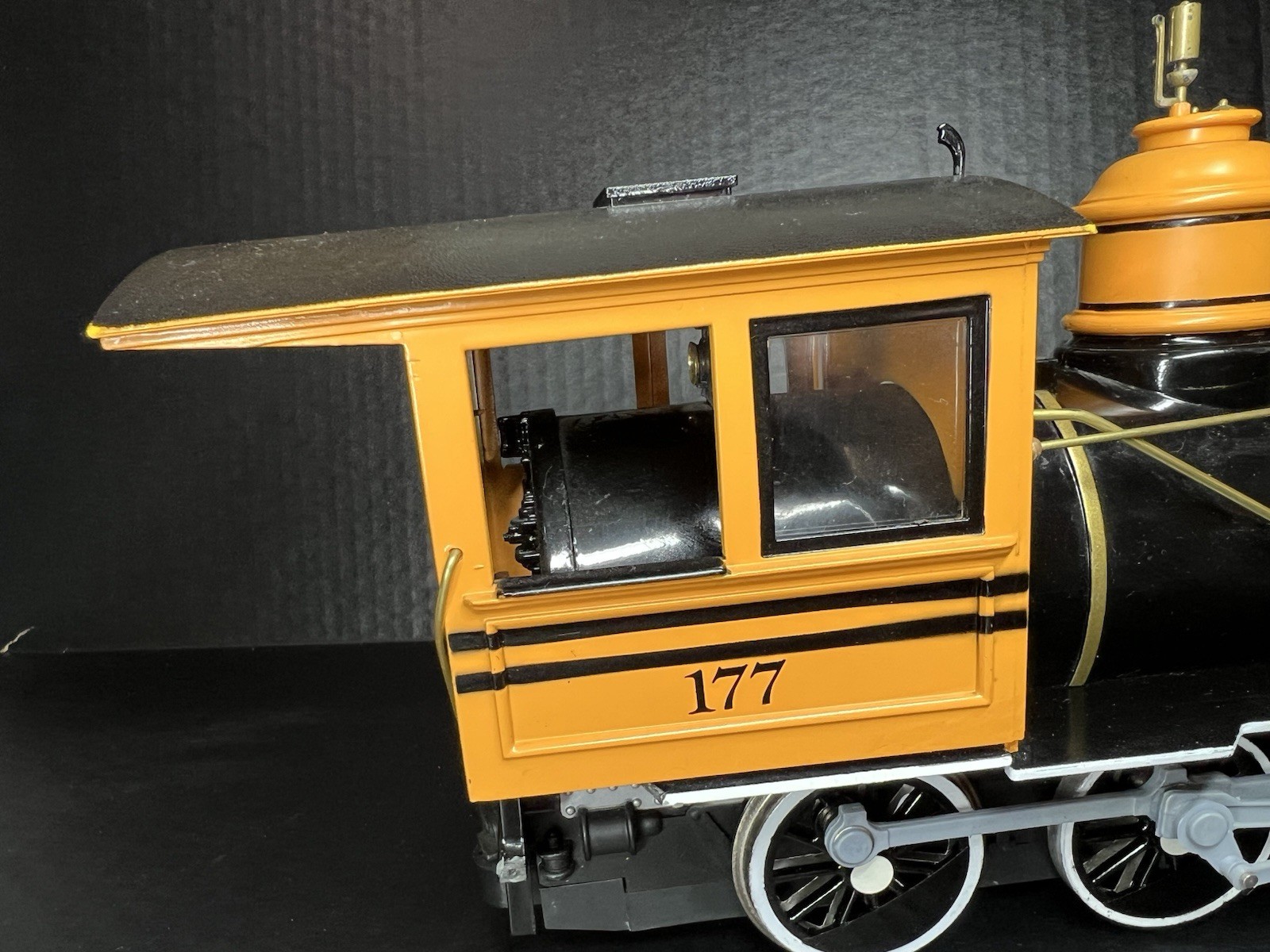 Vintage Steam Locomotive Model No. 177 – Large Display Train