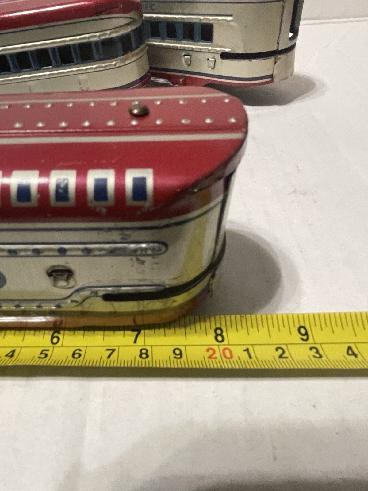 1950-MARX UNION PACIFIC M10005 LITHO TIN TOY TRAIN SET-LOCOMOTVE & 3 CARS