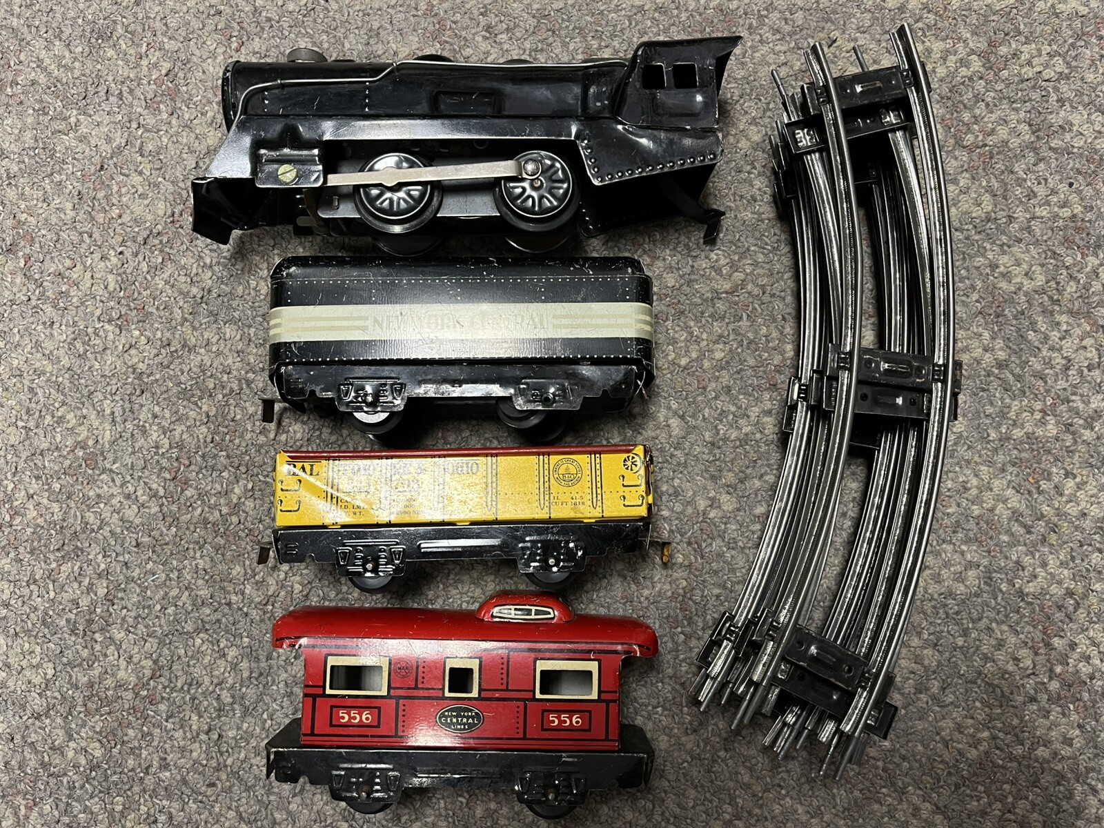 + Marx O Gauge 0-4-0 Wind Up Locomotive & NYC Tender 2 Freight Car Set READ