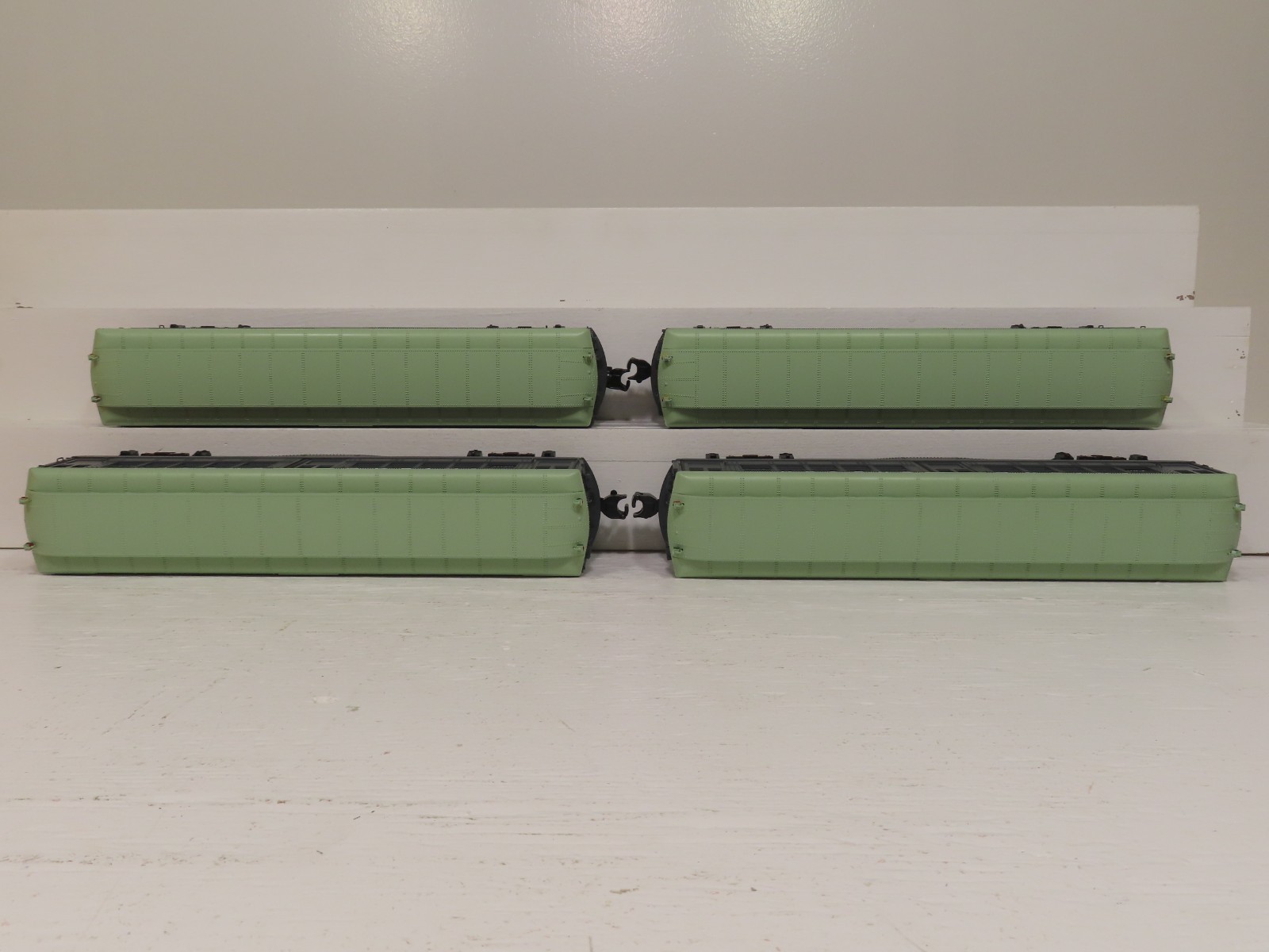 MTH 30-2756-1 Metropolitan Two-Tone 4-Car LO-V Subway Set w/Protosound 2 LN