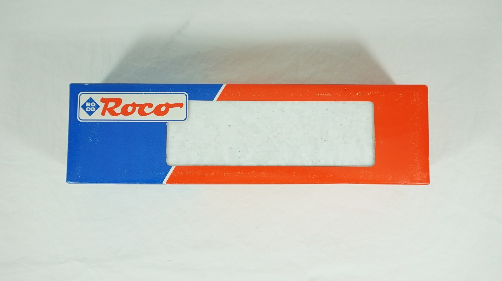 Roco HO Scale OBB Austrian Railway Type 1044 Electric Engine Item 43943 NEW W15