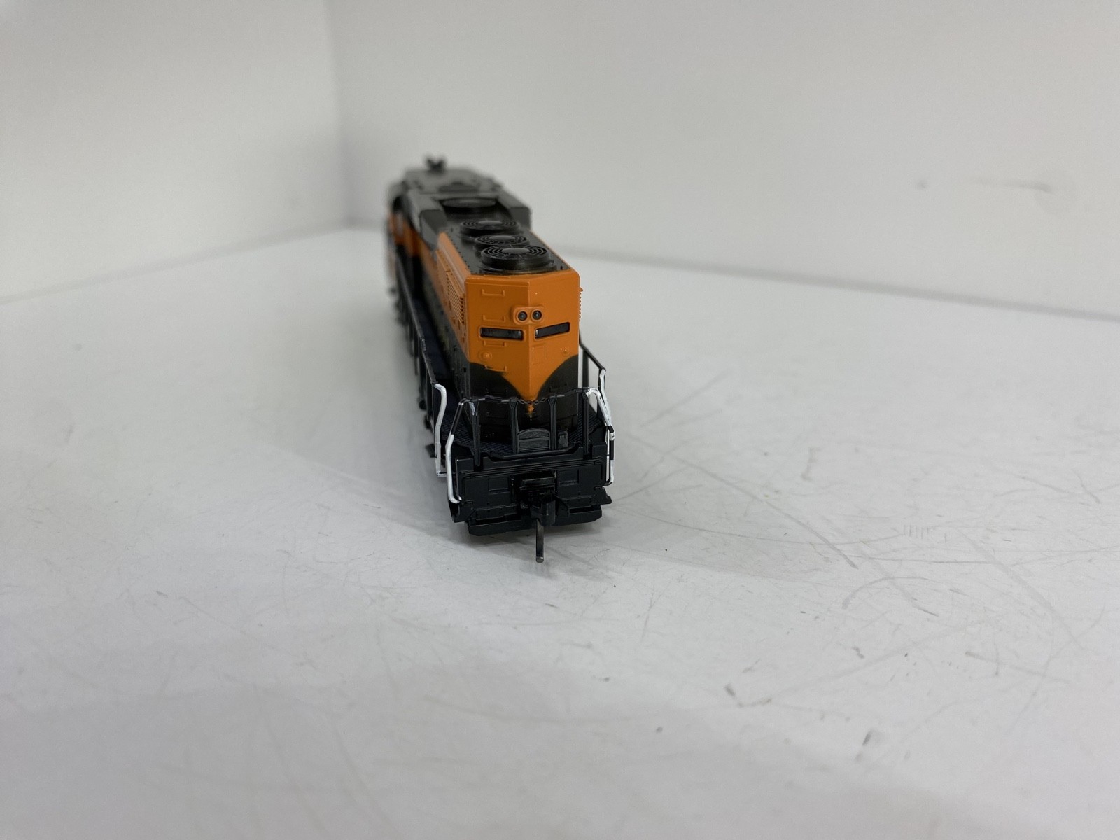 Atlas N Scale EMD GP30 #4730 Great Northern Diesel Locomotive Rd#3001