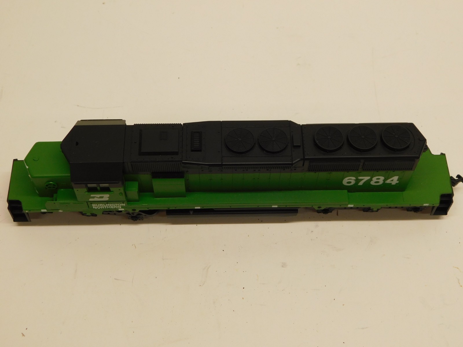 Athearn Blue Box Burlington Northern SD40-2 Diesel Engine #6784-Unpowered Dummy