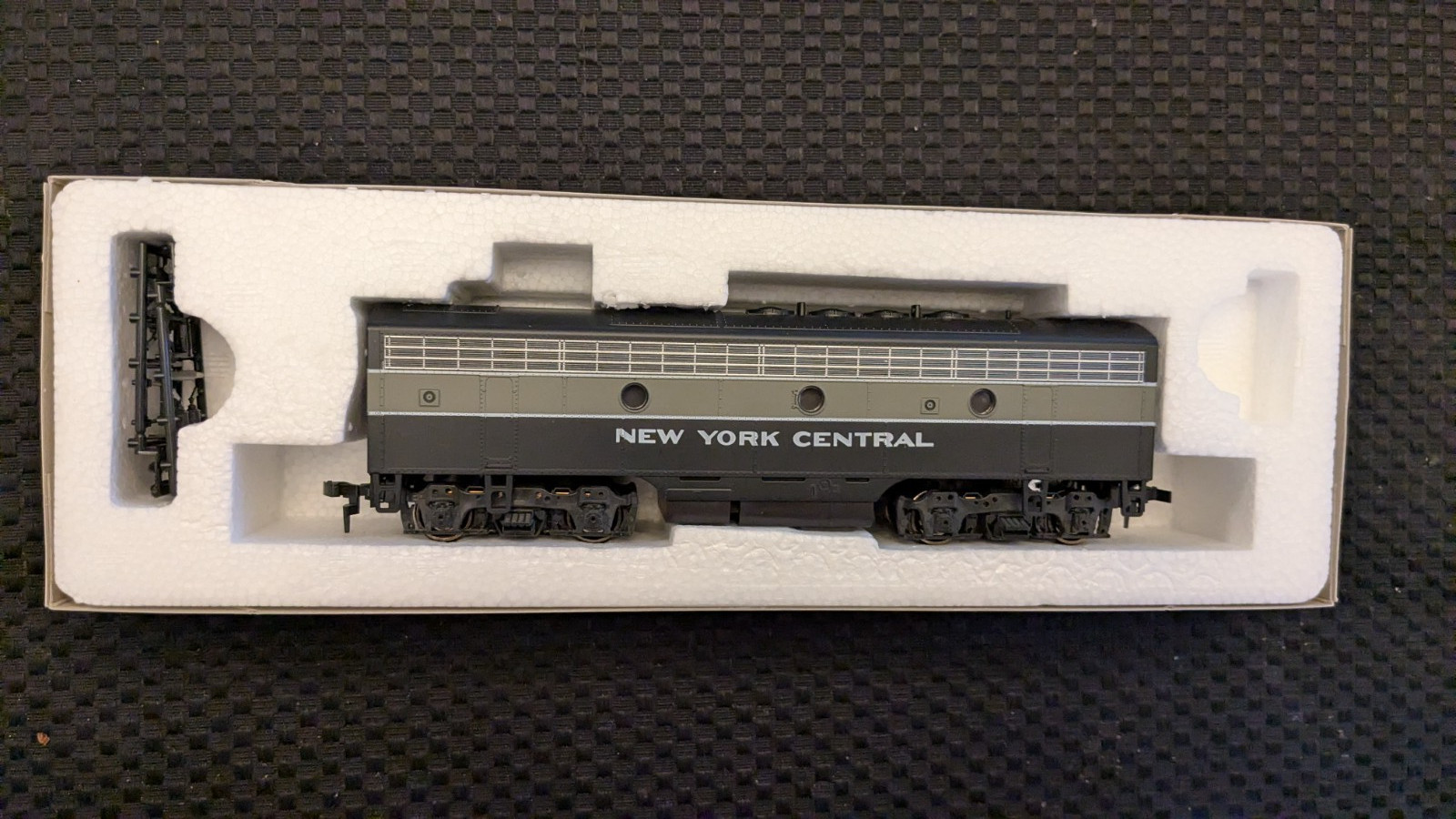 Stewart/Kato HO F7B Diesel, New York Central, NIB, Tested OK