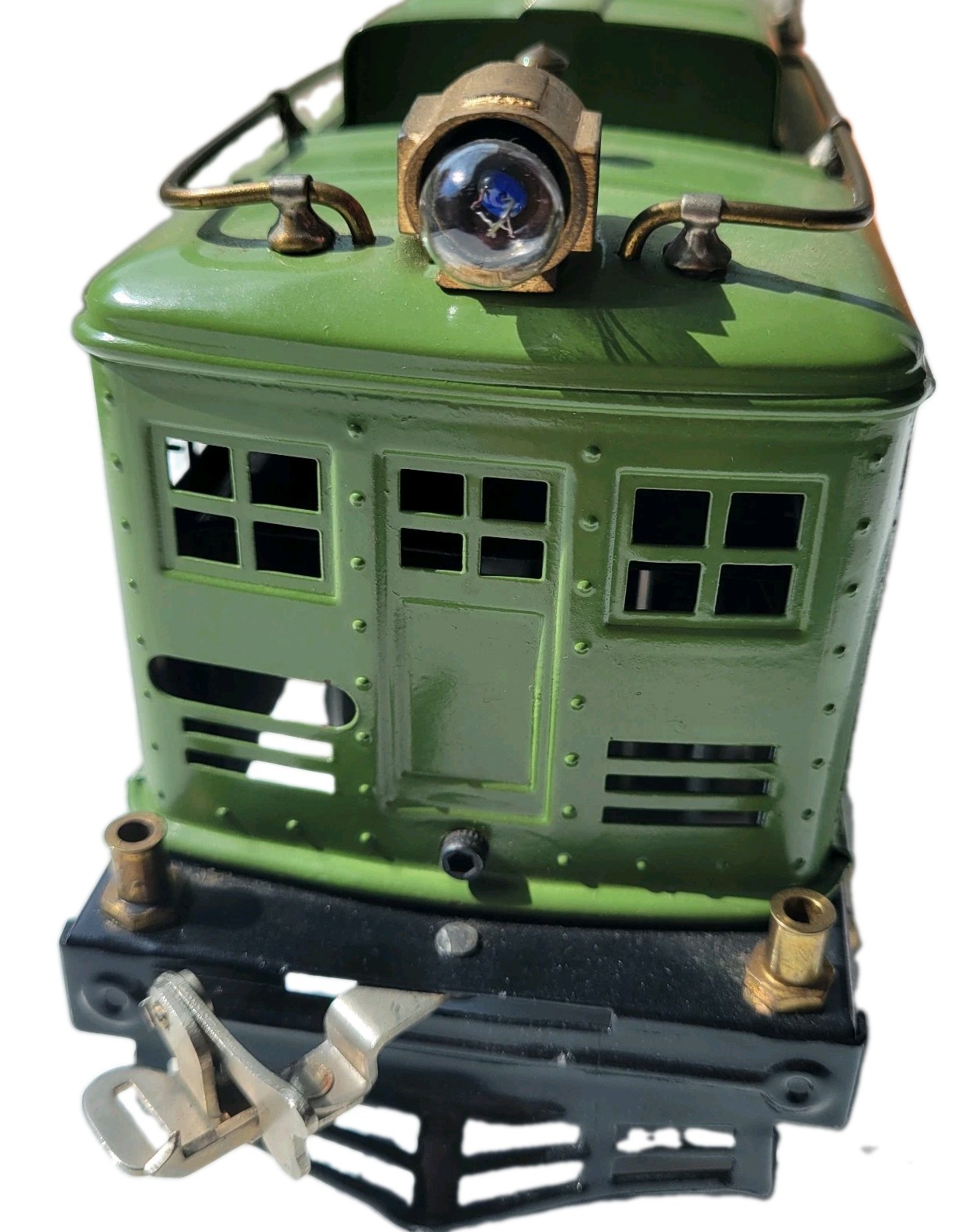 + Lionel Prewar Standard Gauge Tinplate No. 8 Olive Green Electric Engine