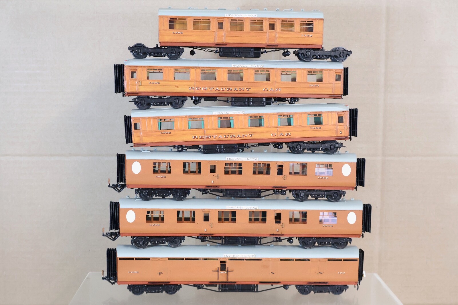 DJH PC MODELS EM GAUGE KIT BUILT LNER A4 MALLARD LOCO & 10 GRESLEY COACH oj